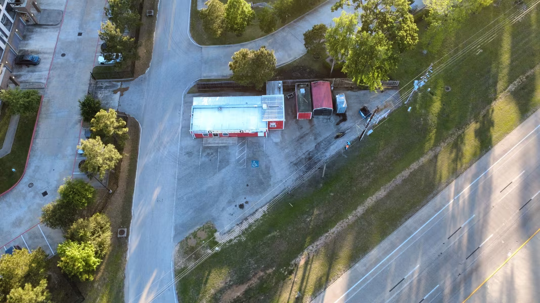 Photo of 4897 W Davis Street, Conroe, TX 77304