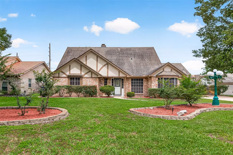Photo 2 of 607 E Cypresswood Drive, Spring, TX