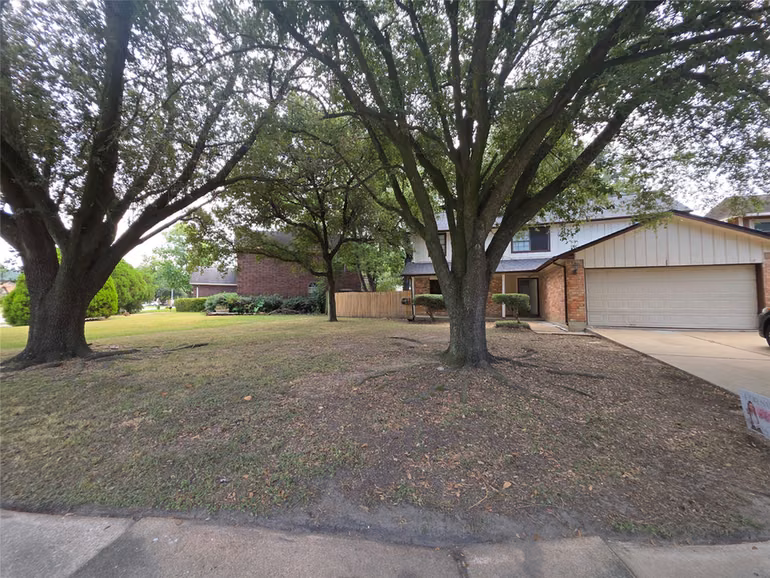 Photo 3 of 962 Sterling Green Drive S, Channelview, TX