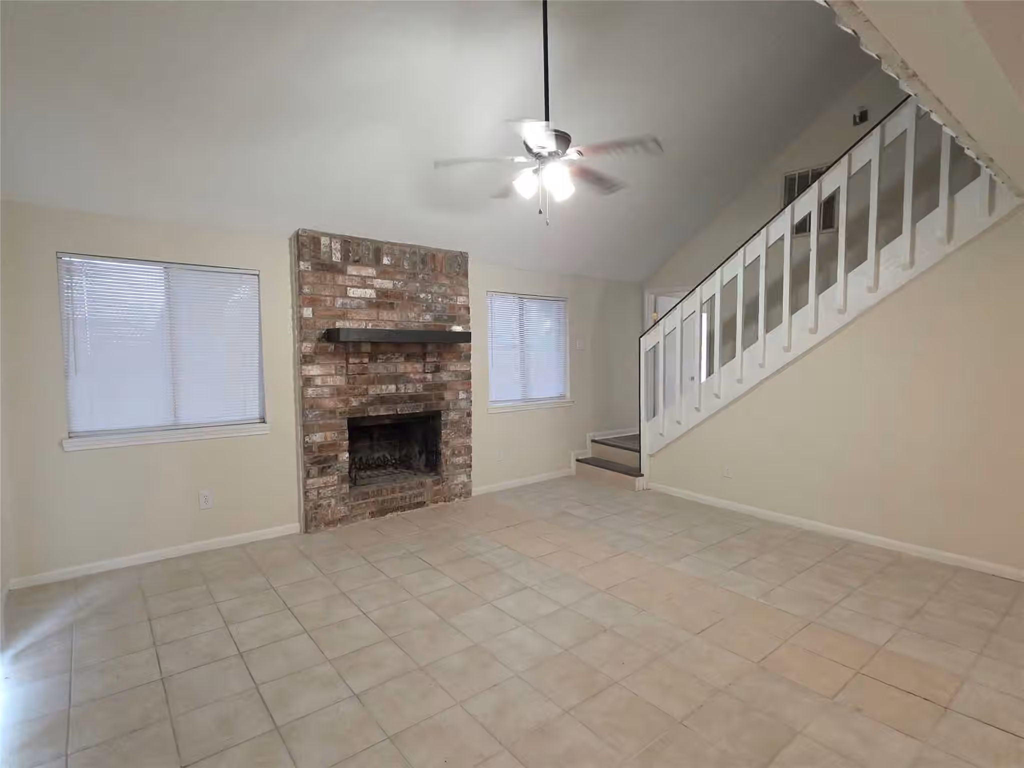 Photo 7 of 962 Sterling Green Drive S, Channelview, TX