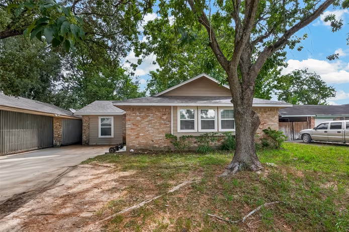 Photo 2 of 5022 Castlecreek Lane, Houston, TX