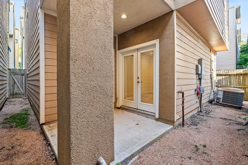 Photo 7 of 5209 Schuler Street D, Houston, TX