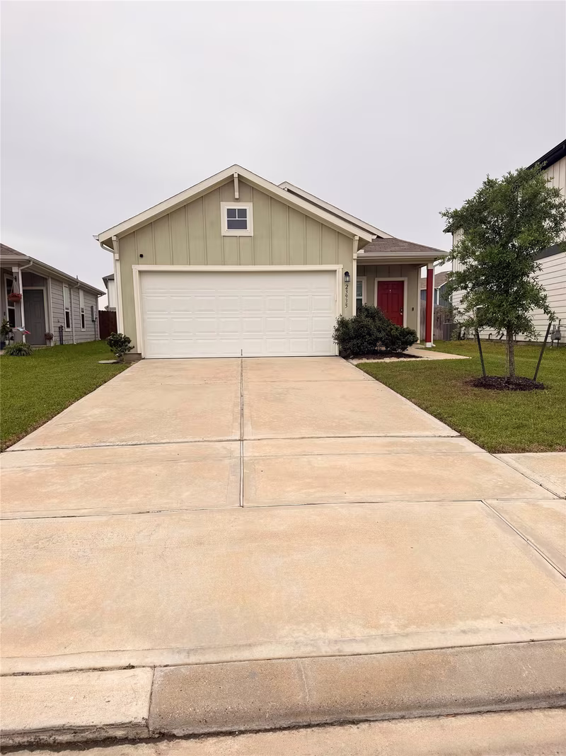 Photo 2 of 23935 Bushel Park Drive, Hockley, TX