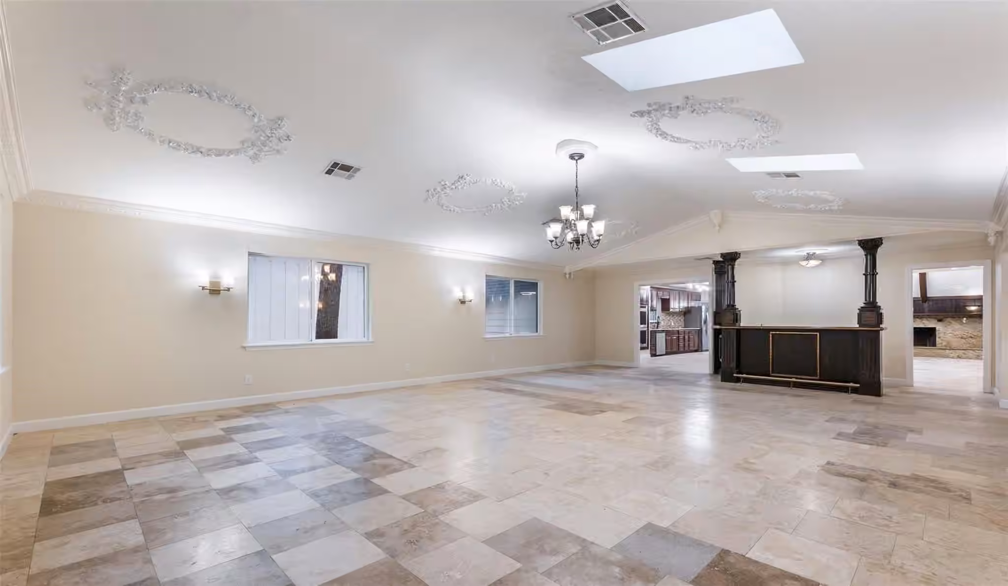 Photo 3 of 417 White Wing Lane, Houston, TX