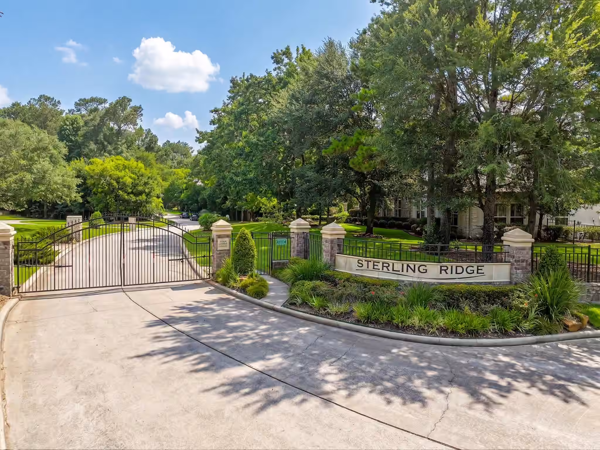 Photo 5 of 6702 Star Ledge Court, Spring, TX