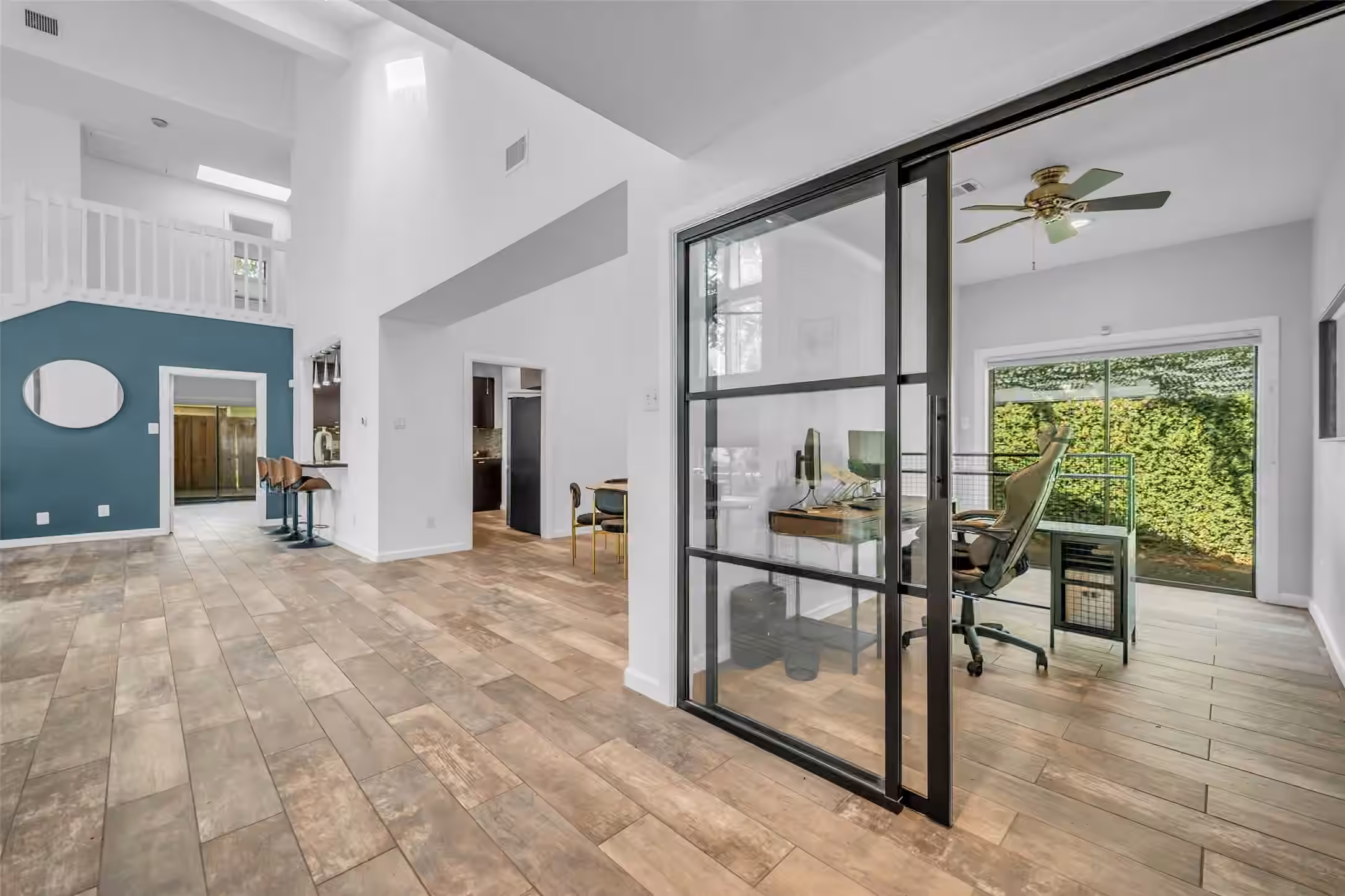 Photo 4 of 12800 Briar Forest Drive 70, Houston, TX
