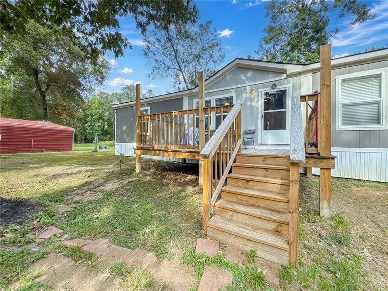 Photo of 316 County Road 67631, Dayton, TX 77535