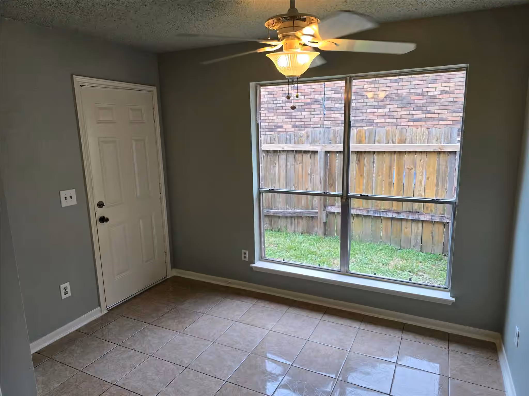 Photo 5 of 1703 Clear Valley Drive, Houston, TX