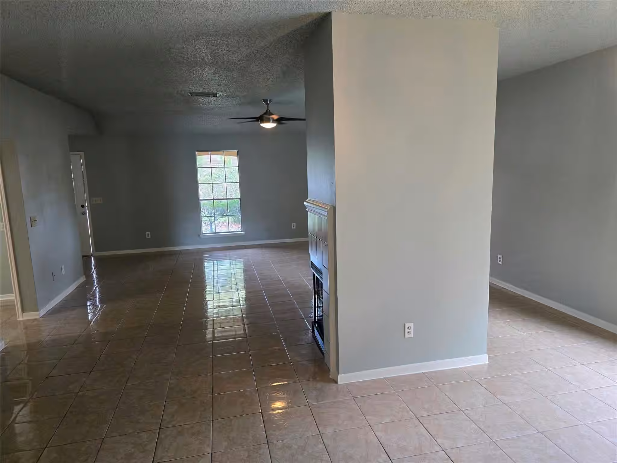 Photo 7 of 1703 Clear Valley Drive, Houston, TX