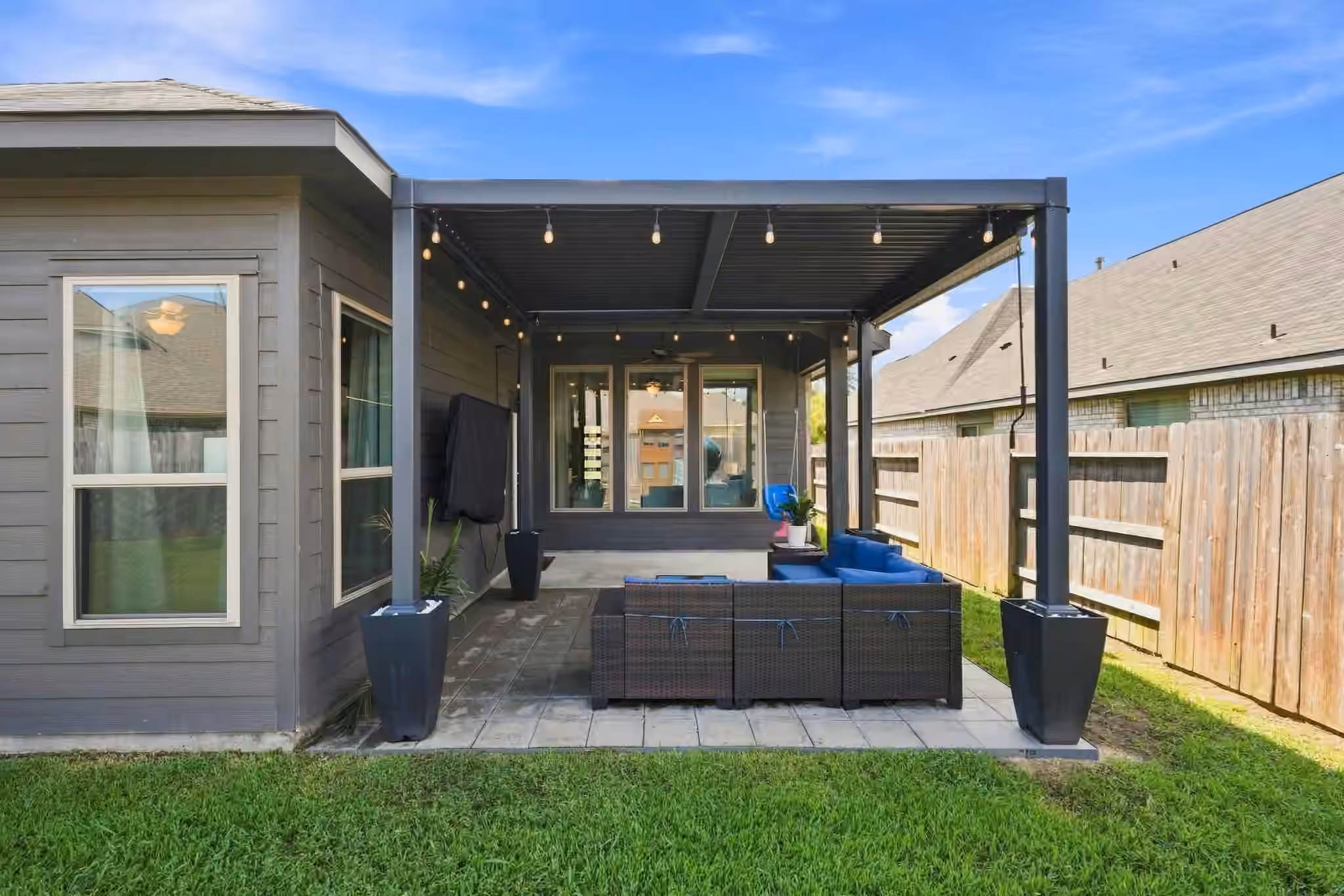 Photo 5 of 30970 Laurel Creek Lane, Conroe, TX