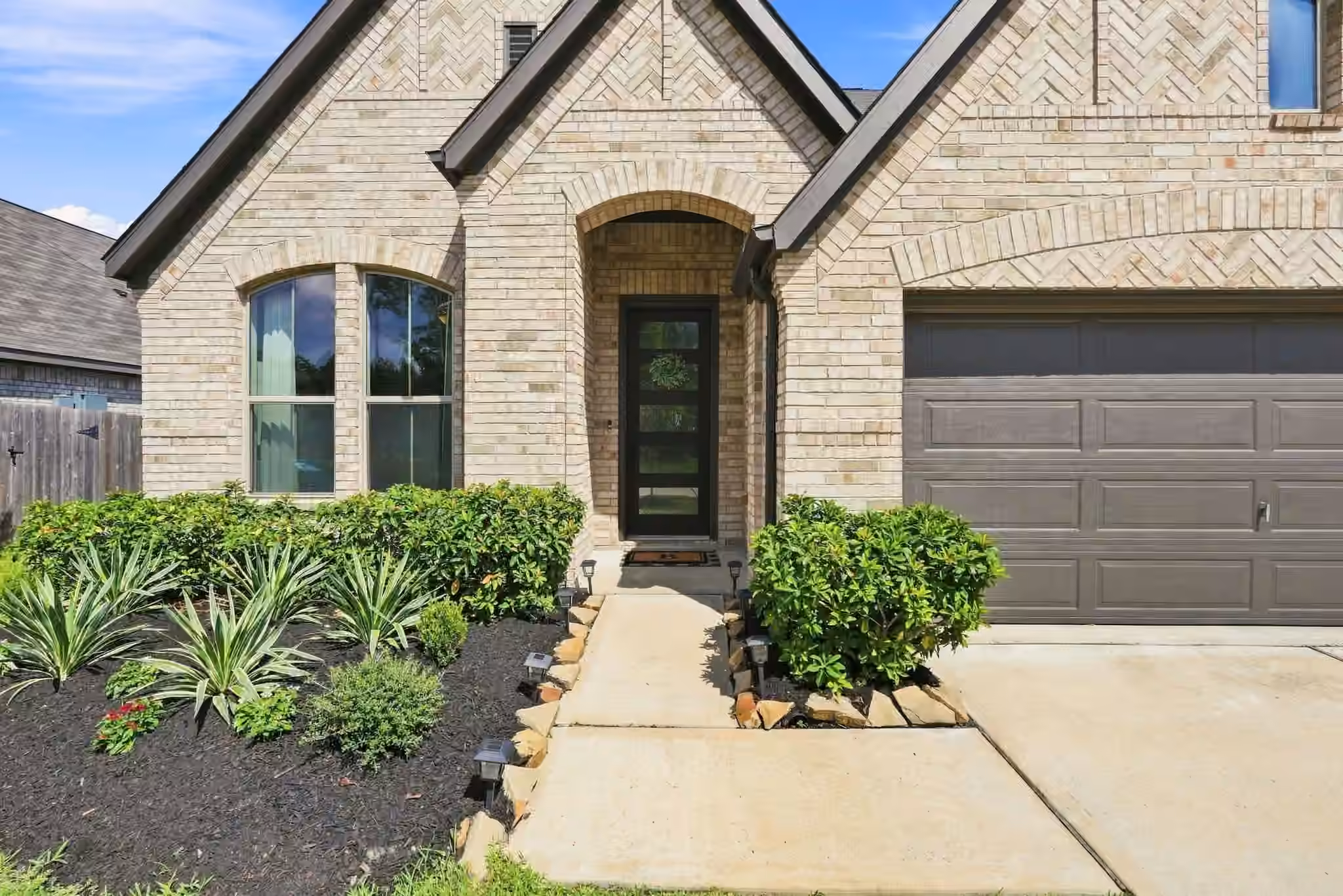 Photo 7 of 30970 Laurel Creek Lane, Conroe, TX