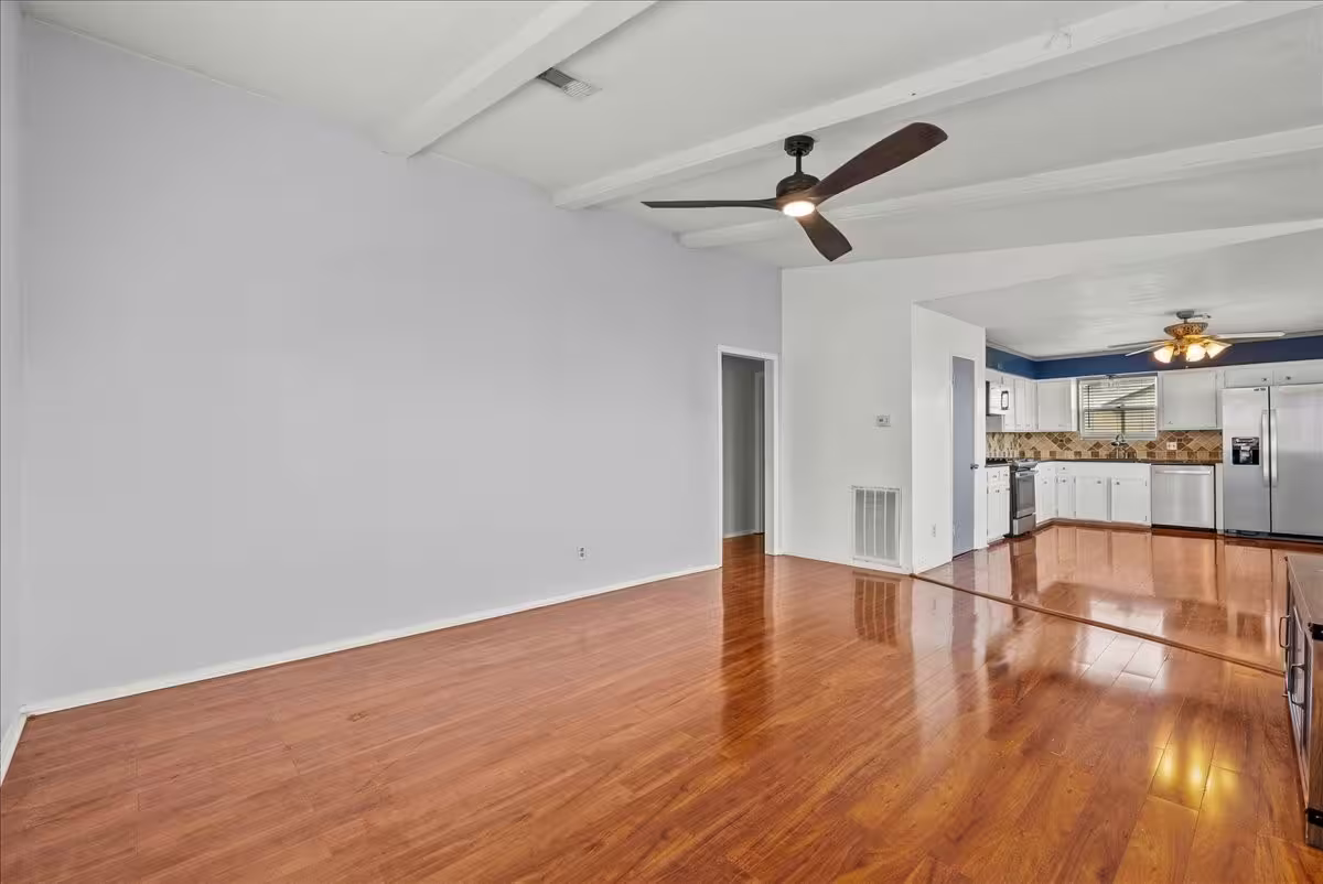 Photo 7 of 868 Bonita Street, Bayou Vista, TX