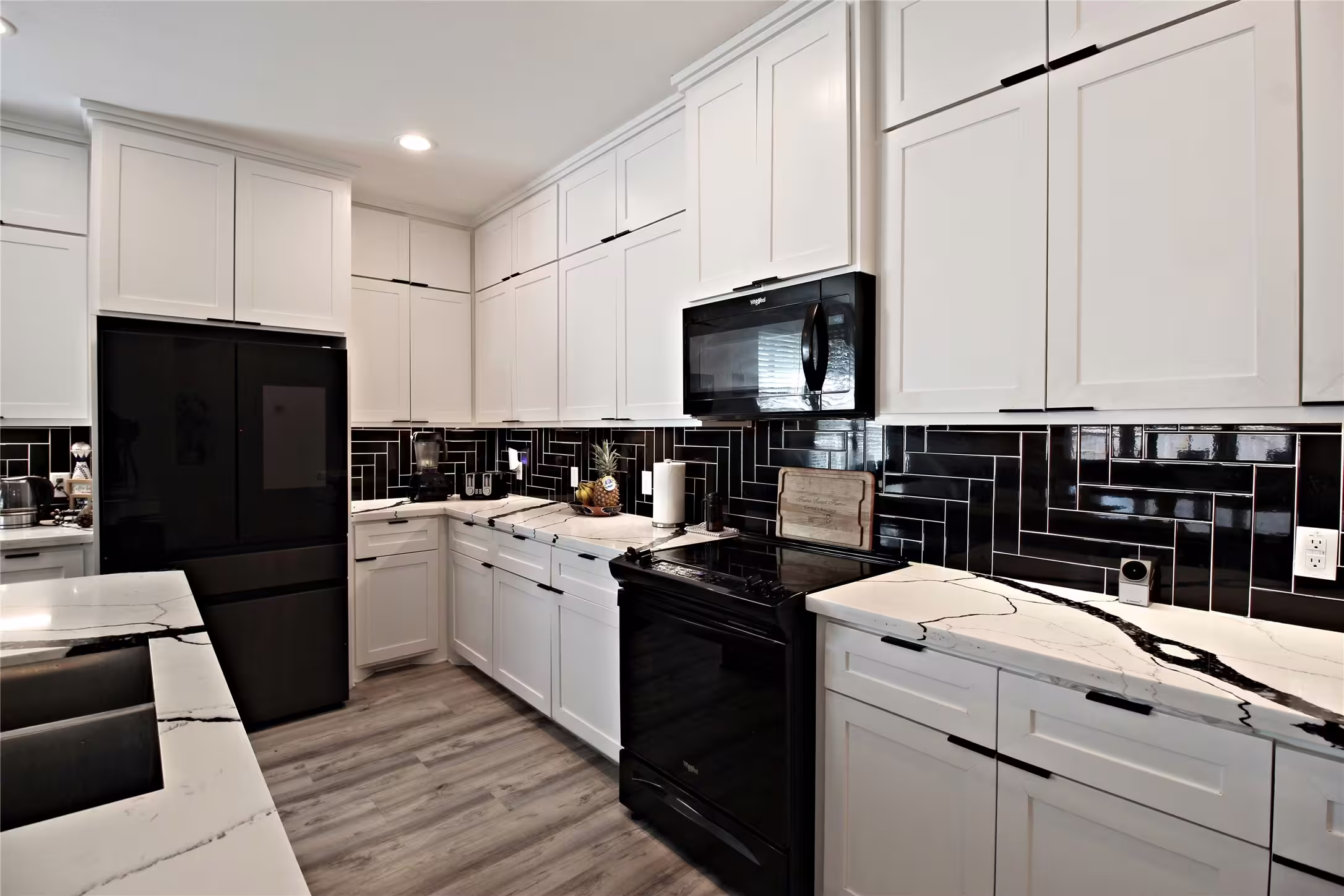 Photo 7 of 1118 N Shepherd Drive, Baytown, TX