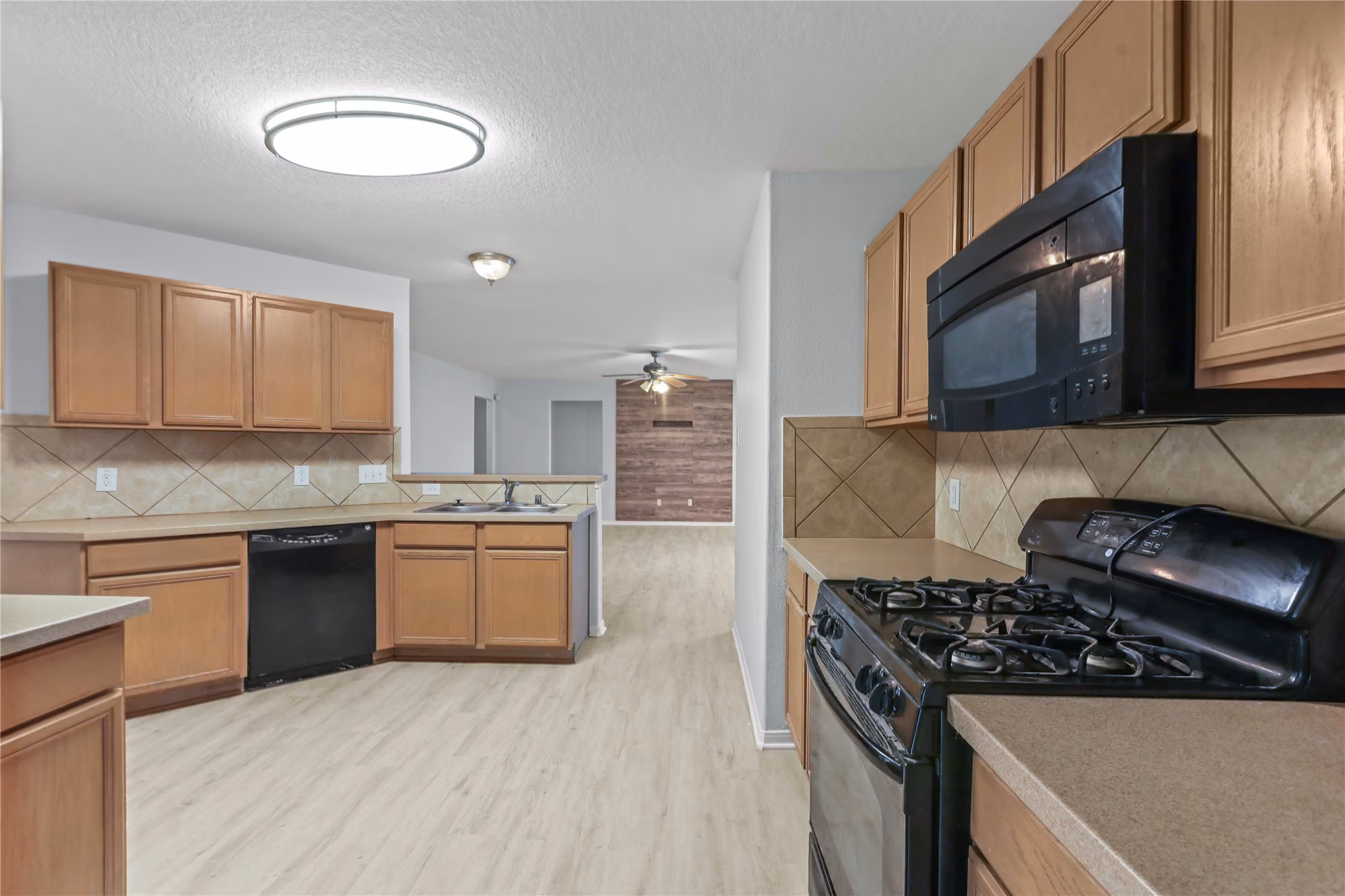 Photo 6 of 3523 Apple Dale Drive, Houston, TX