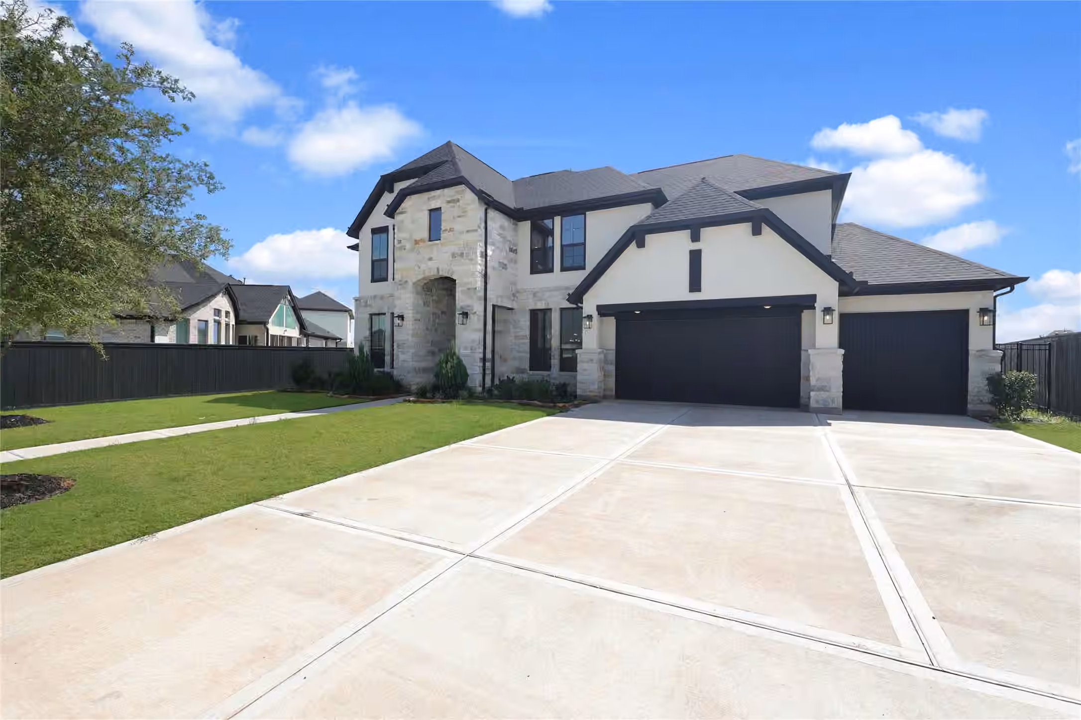 Photo 2 of 307 May Meadow Lane, Richmond, TX