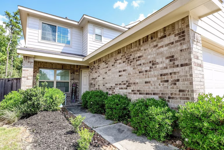 Photo of 1304 Winding Willow Drive, Pinehurst, TX