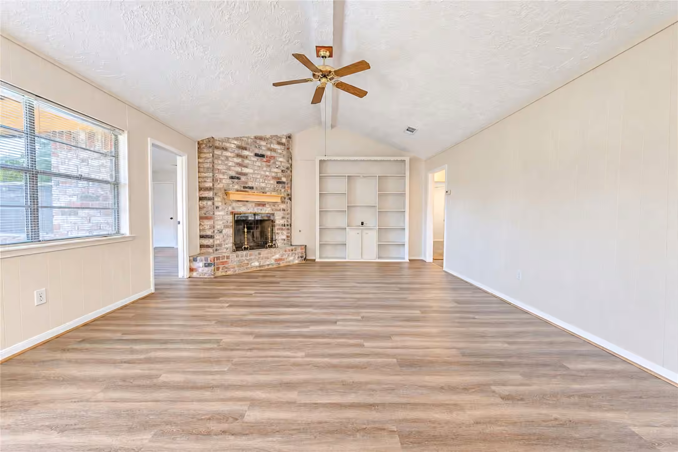 Photo 7 of 12230 Meadowdale Drive, Meadows Place, TX