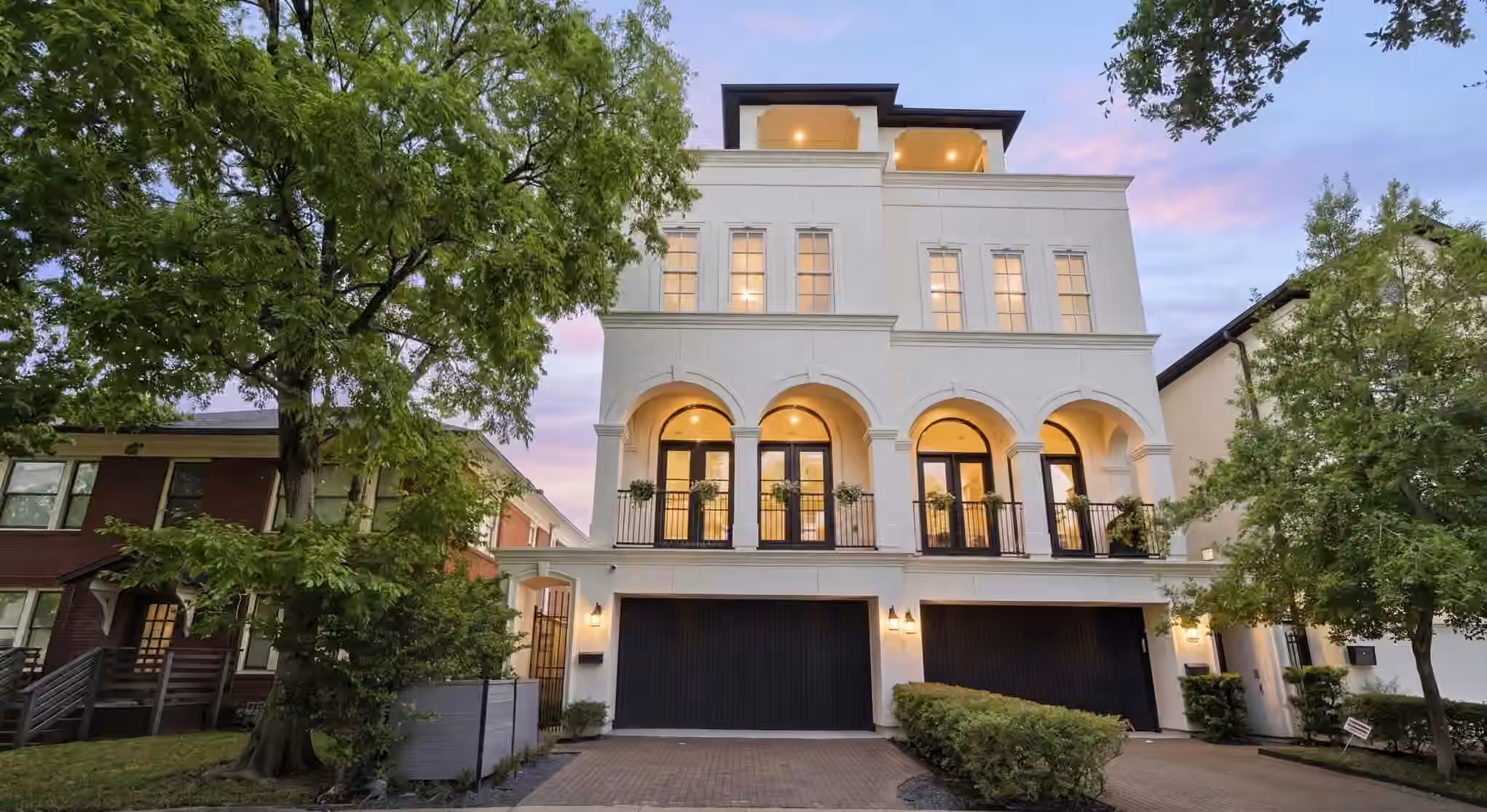 Photo of 1303 W Bell Street, Houston, TX