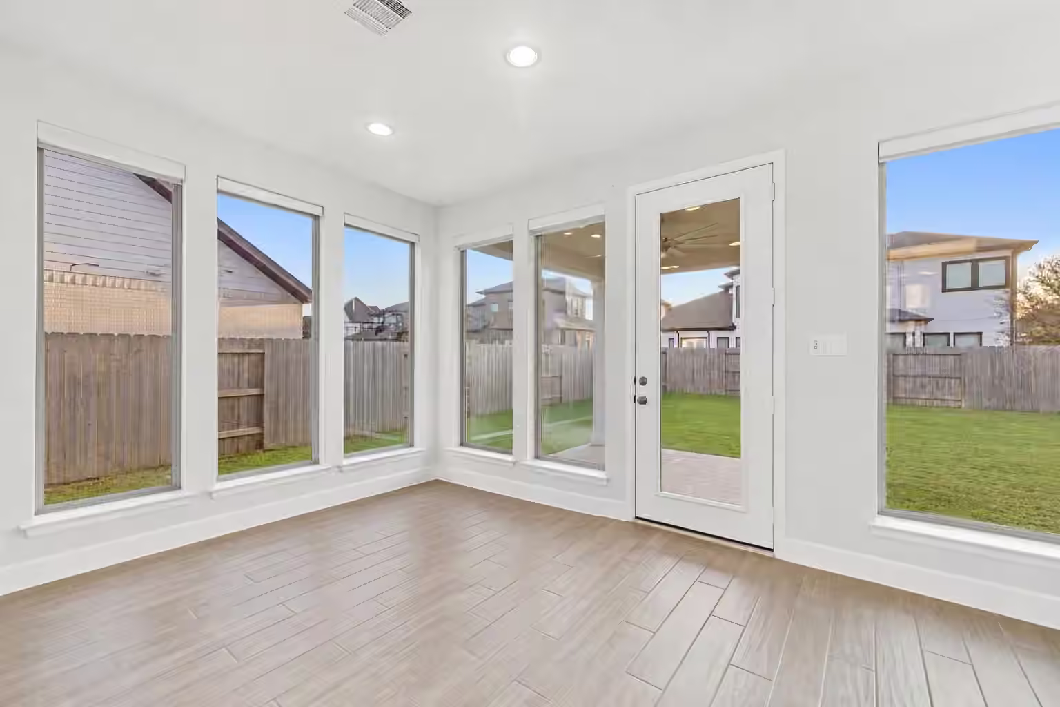 Photo 7 of 4823 Parkgate Avenue, Fulshear, TX