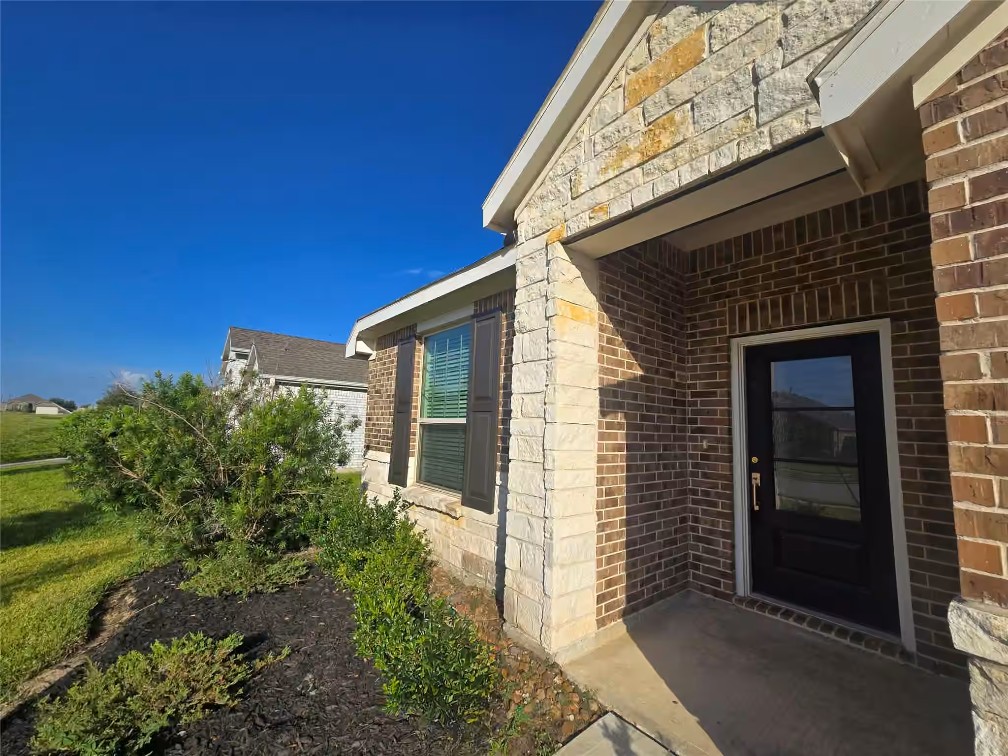 Photo 3 of 3712 Windy Brook Road, Rosenberg, TX