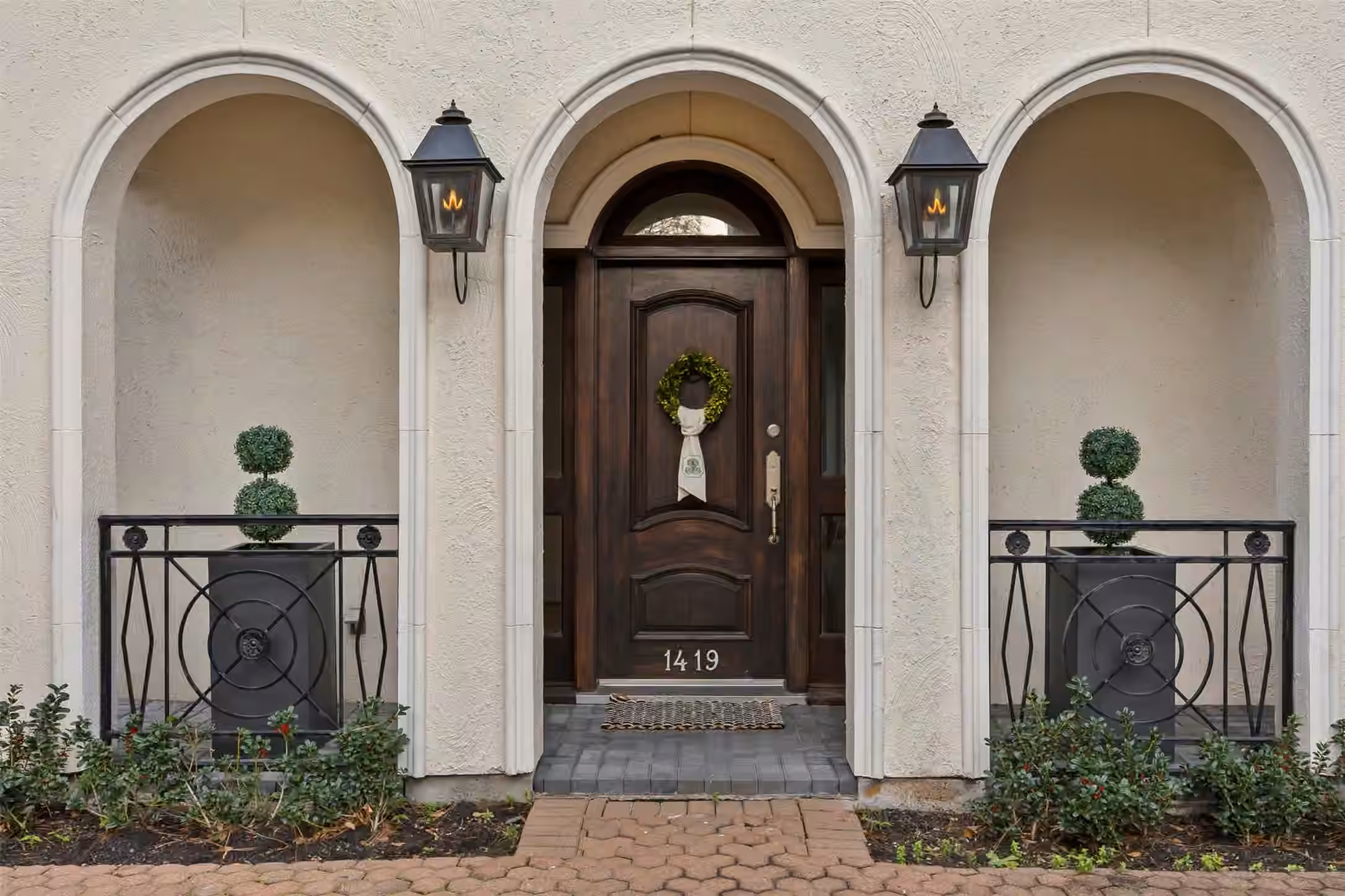 Photo 2 of 1419 Nantucket Drive, Houston, TX
