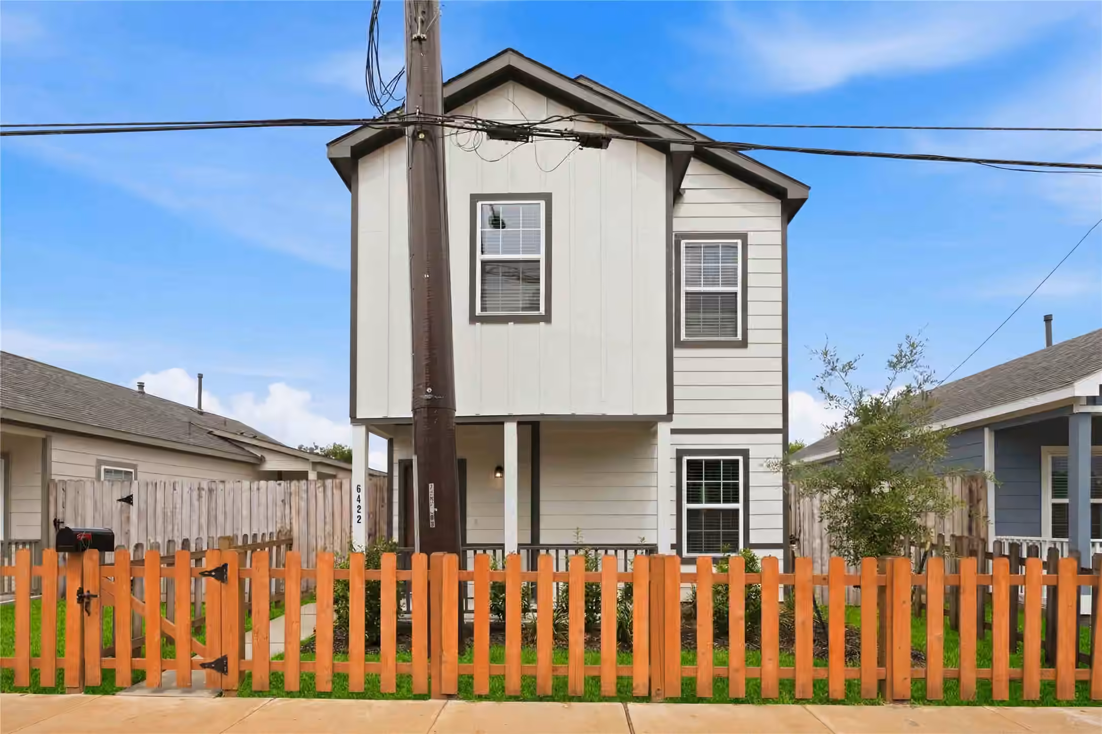 Photo of 6422 Calhoun Road, Houston, TX