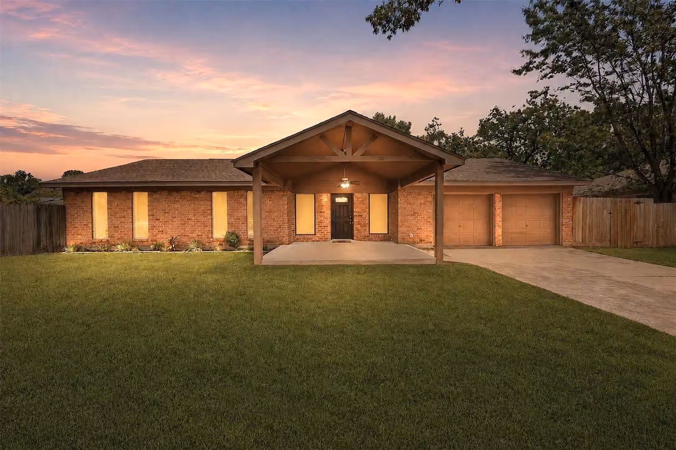 Photo 3 of 29318 Waltham Street, Spring, TX