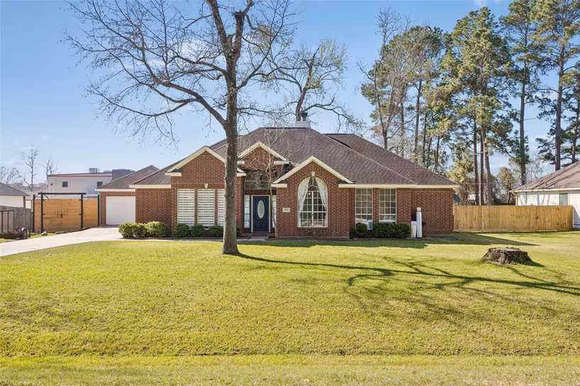 Photo 2 of 5503 Teakwood Lane, Magnolia, TX