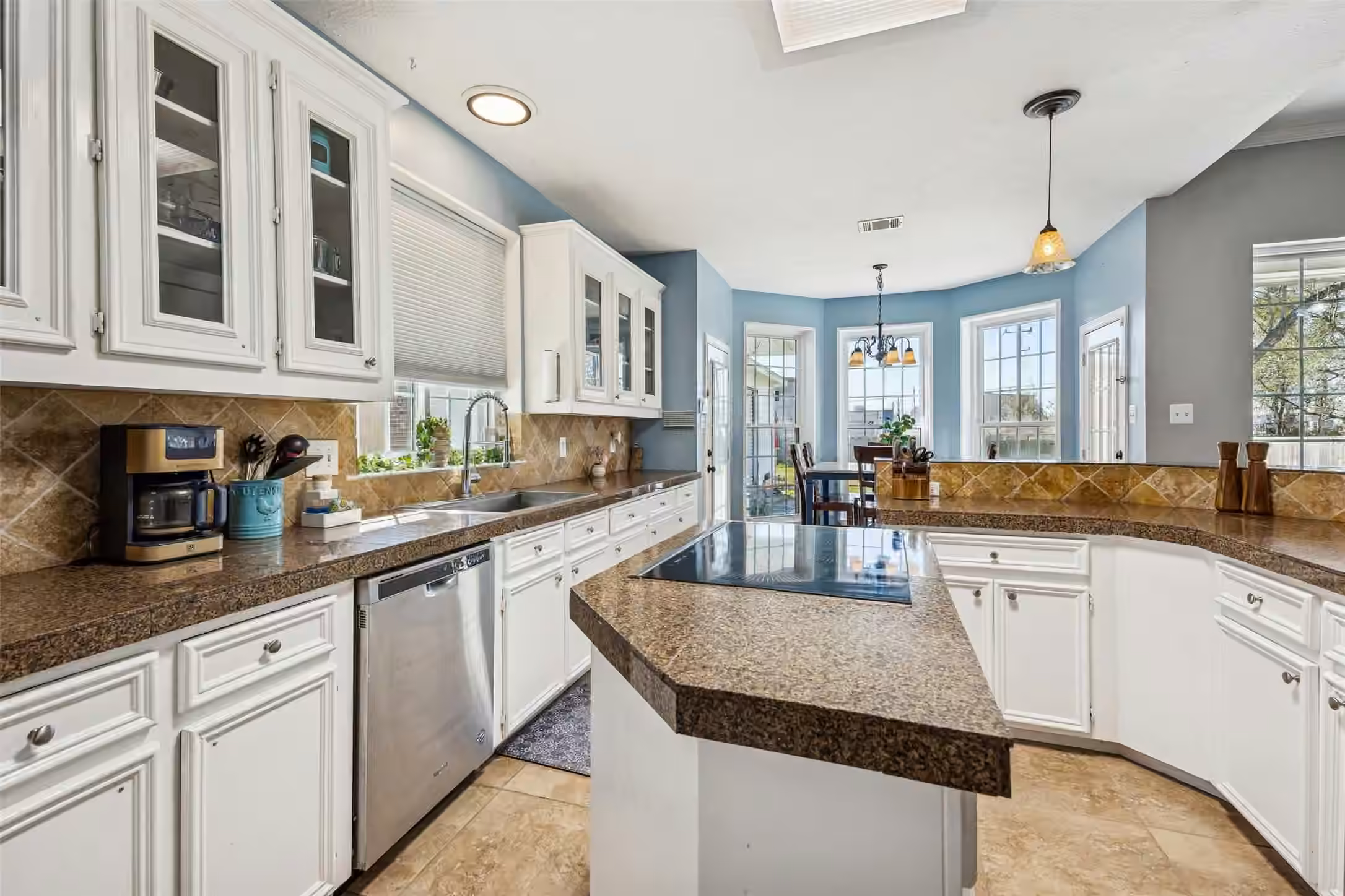 Photo 6 of 5503 Teakwood Lane, Magnolia, TX