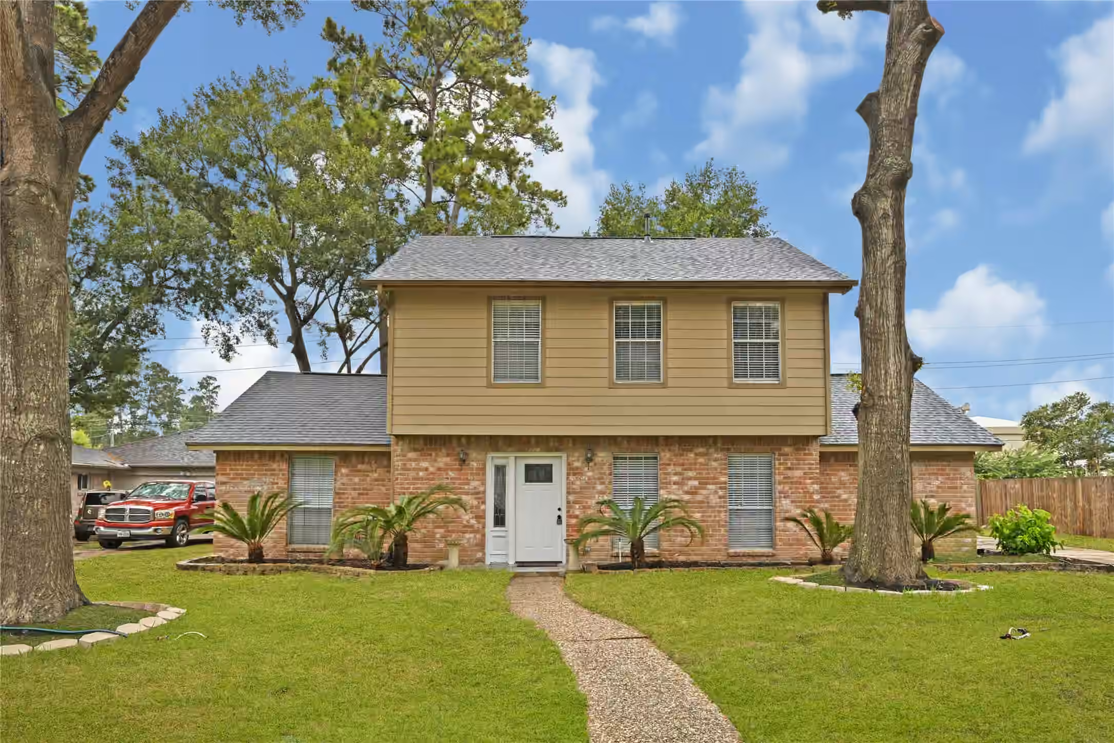 Photo of 15239 Parkville Drive, Houston, TX