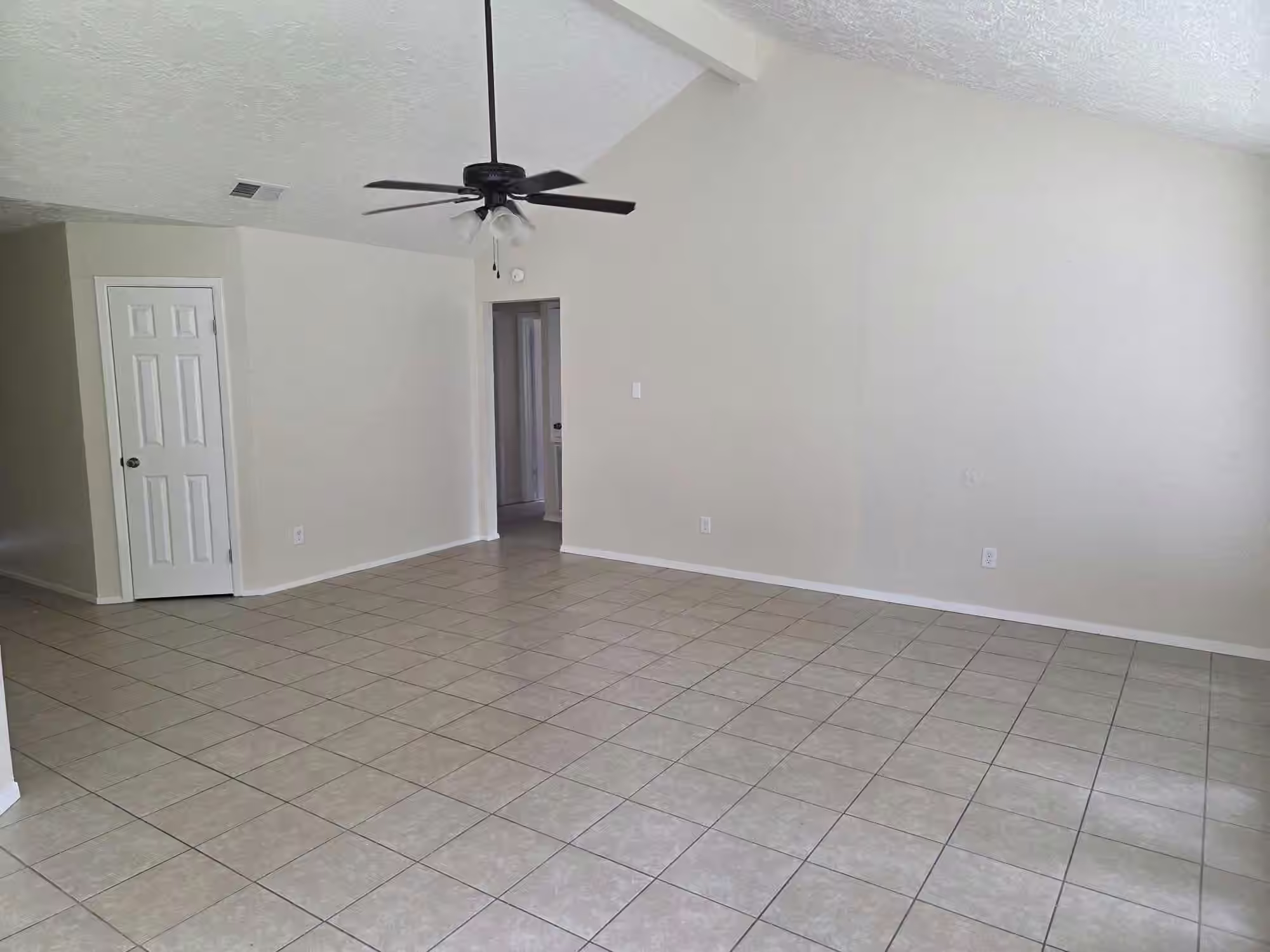 Photo 3 of 4819 Roserock Lane, Spring, TX