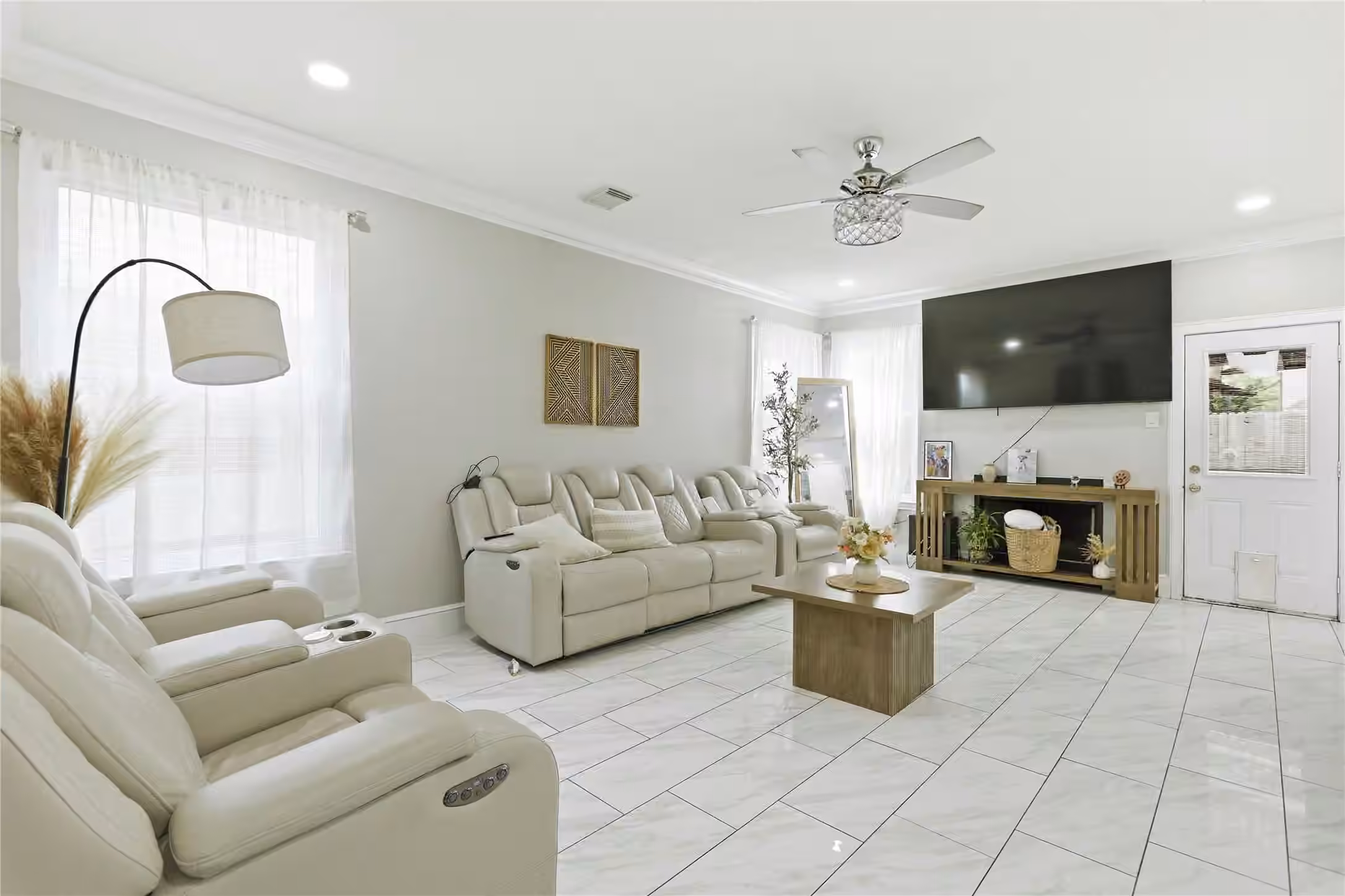 Photo 7 of 13915 Elmpark Court, Houston, TX