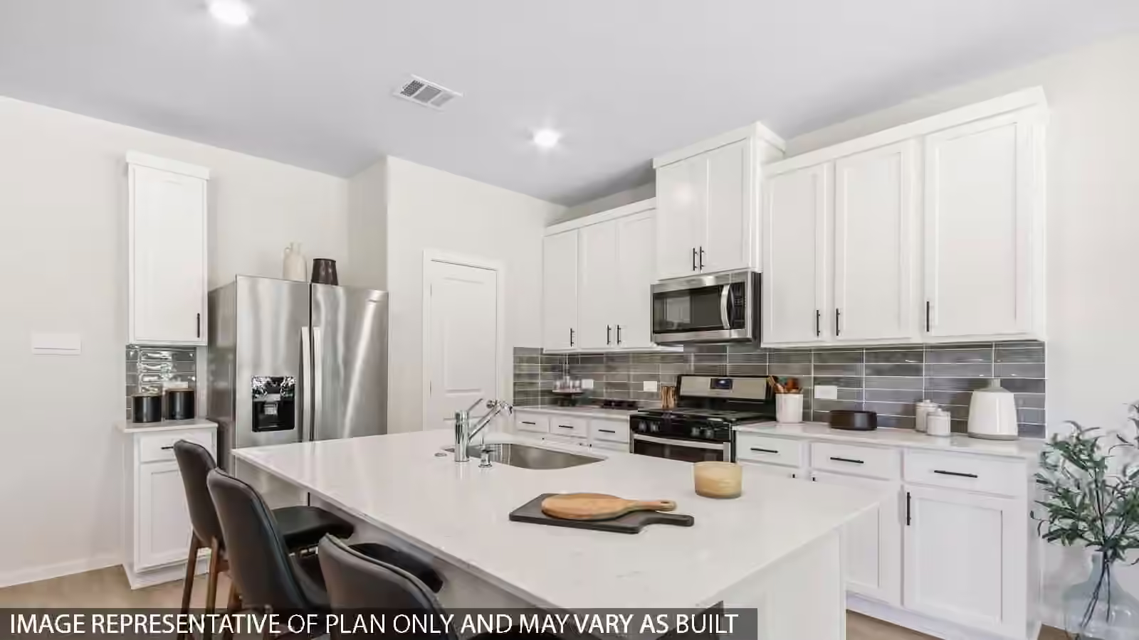 Photo 2 of 799 Timber Heights Drive, Dayton, TX
