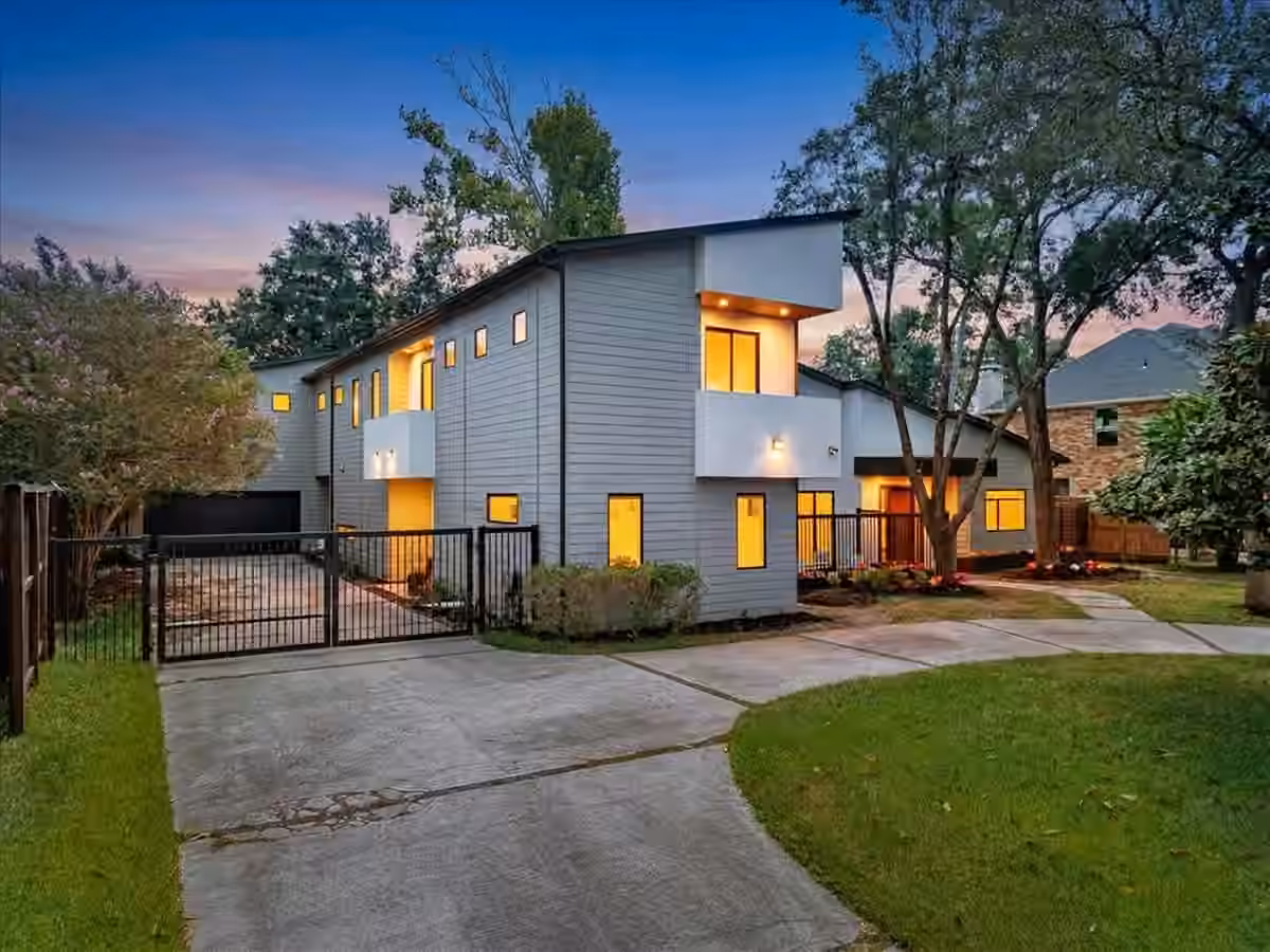Photo of 1418 Huge Oaks Street, Houston, TX 77055