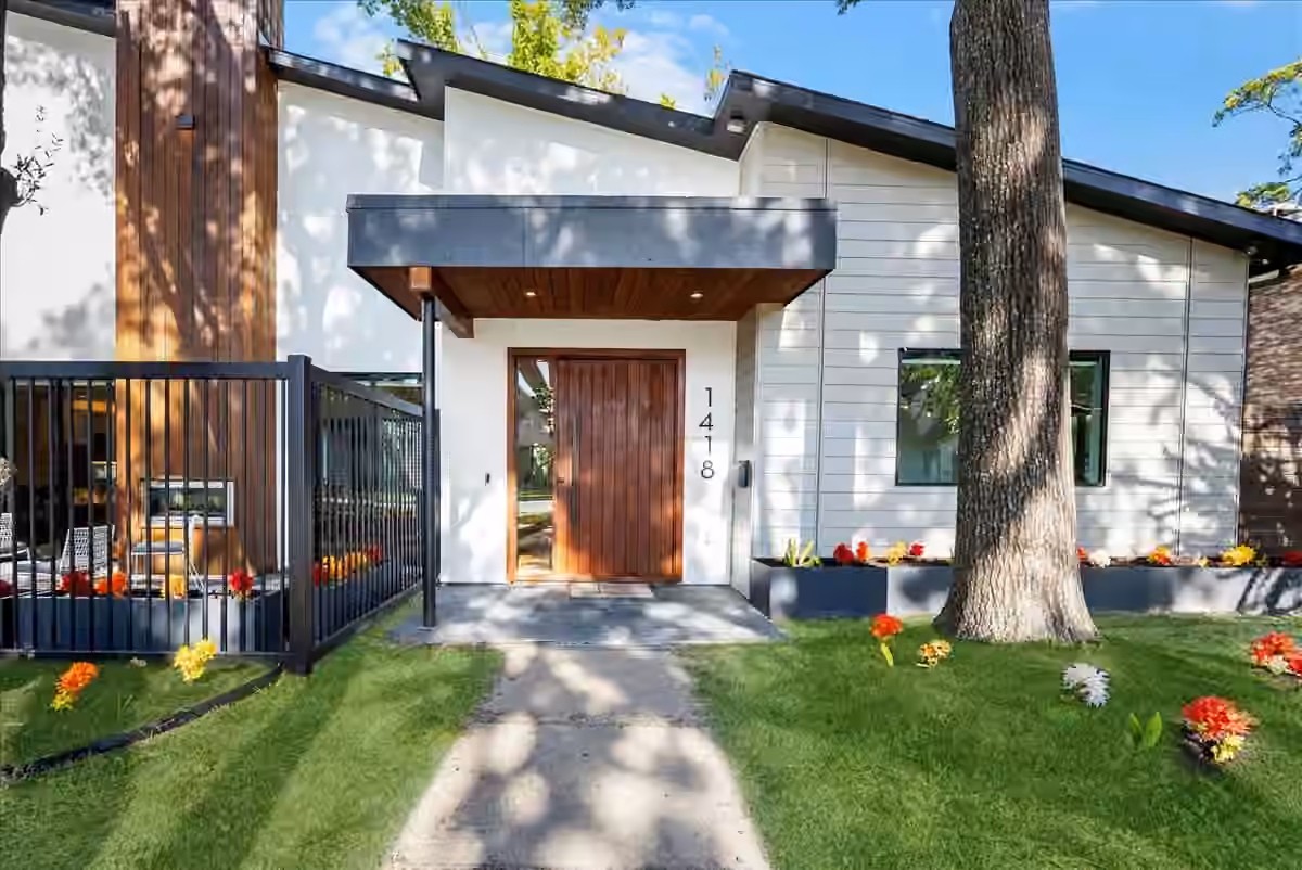 Photo 4 of 1418 Huge Oaks Street, Houston, TX