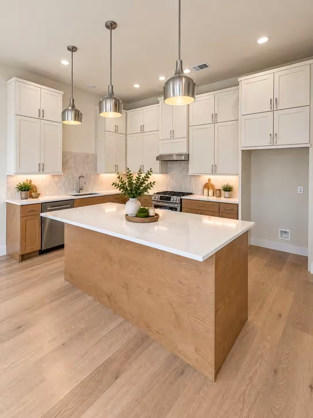 Photo 2 of 1714 Sedola Lane, Houston, TX
