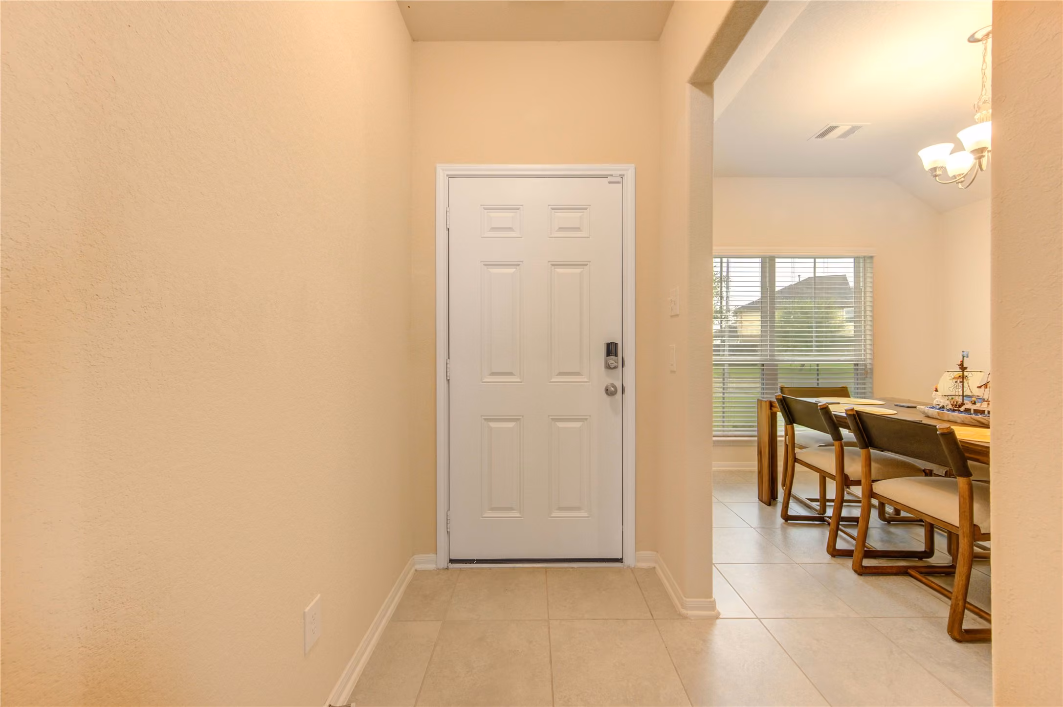 Photo 5 of 4614 Coopers Hill Trail, Rosenberg, TX