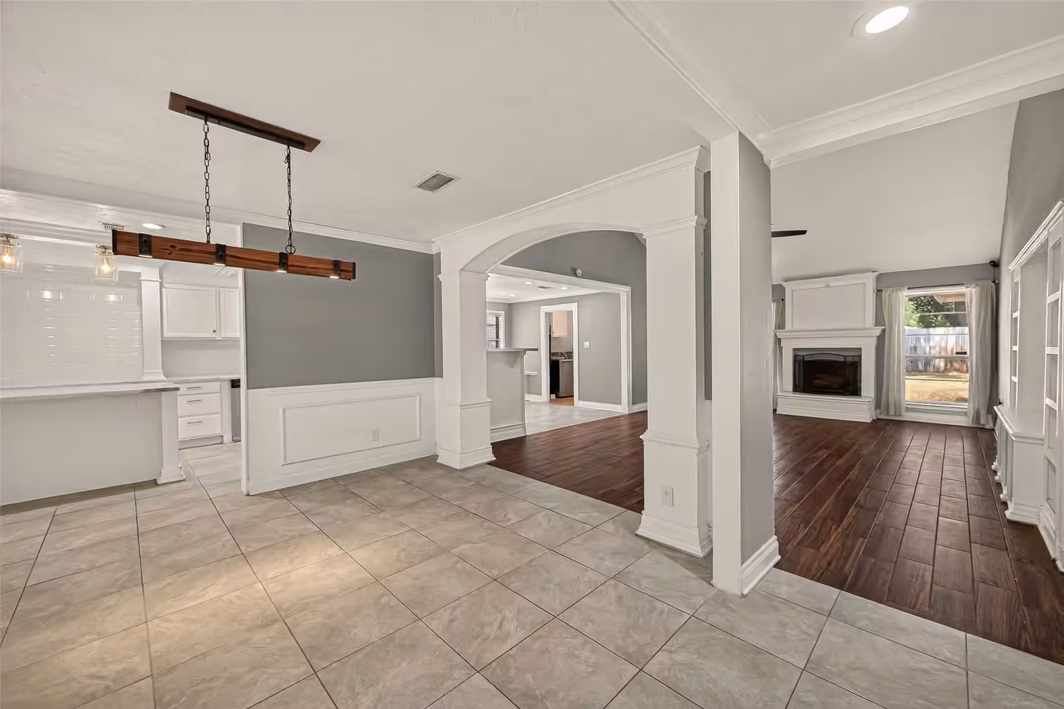 Photo 6 of 15718 Tumbling Rapids Drive, Houston, TX