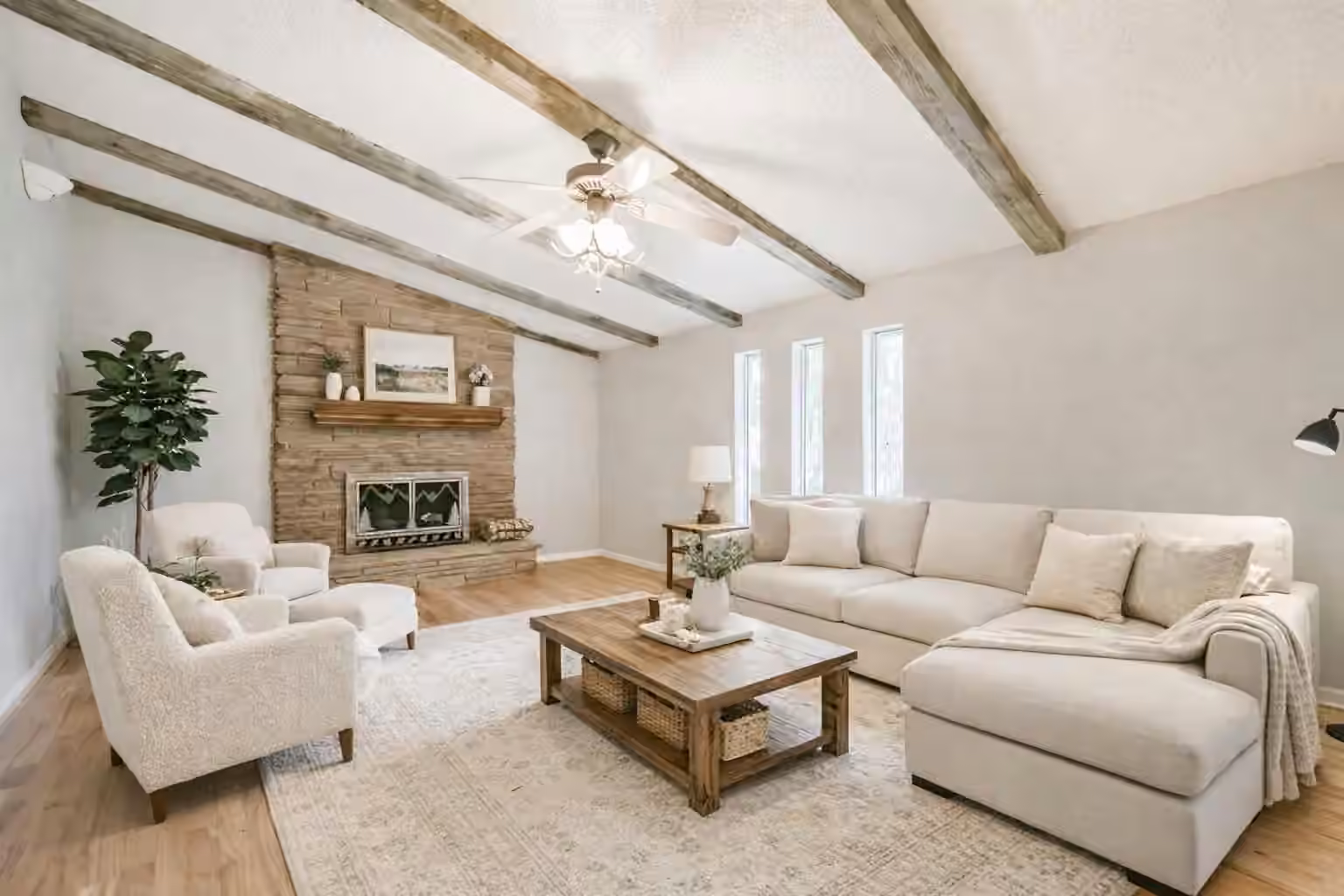 Photo of 410 Riverside Drive, Alvin, TX