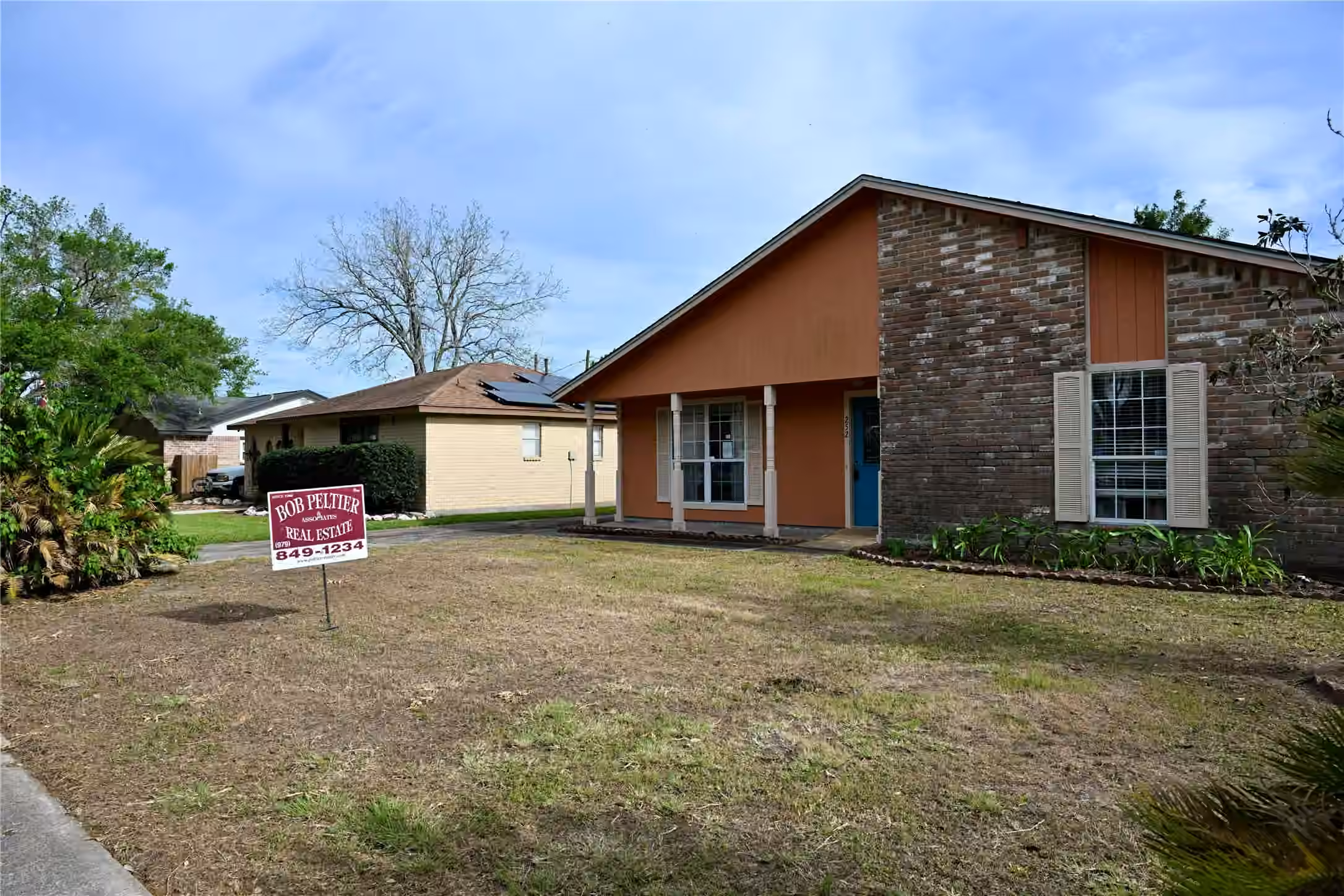 Photo 4 of 252 Bastrop Street, Angleton, TX