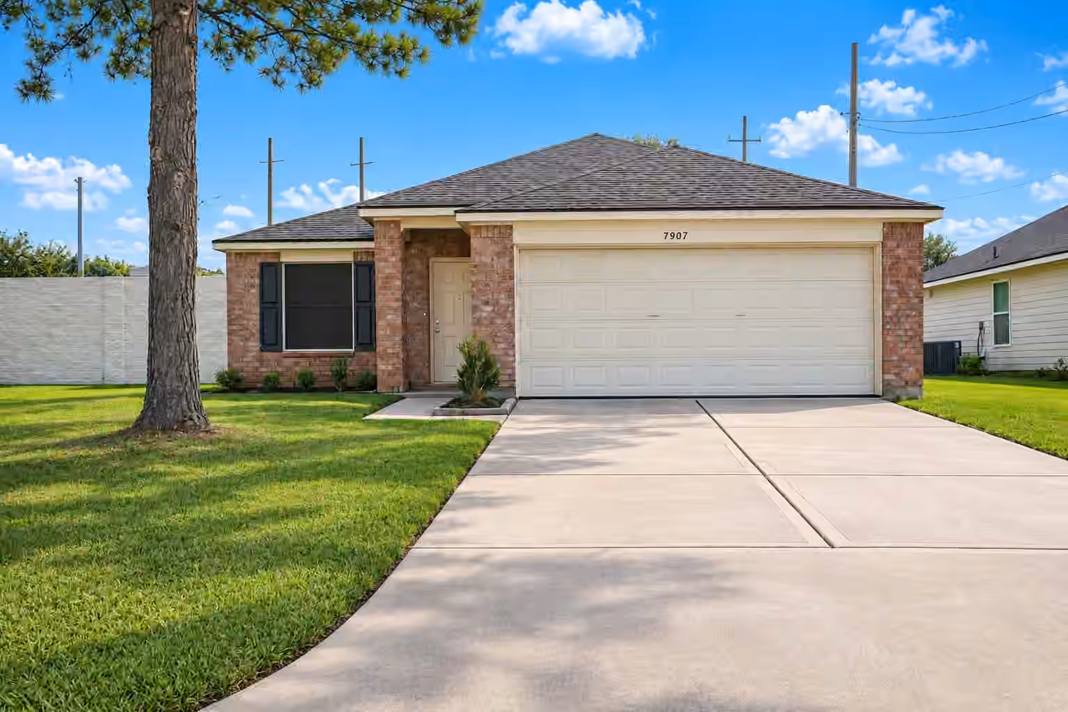 Photo of 7907 Fire Thorn Lane, Cypress, TX