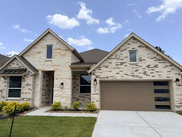 Photo of 27123 Wrangler Way Drive, Montgomery, TX 77316