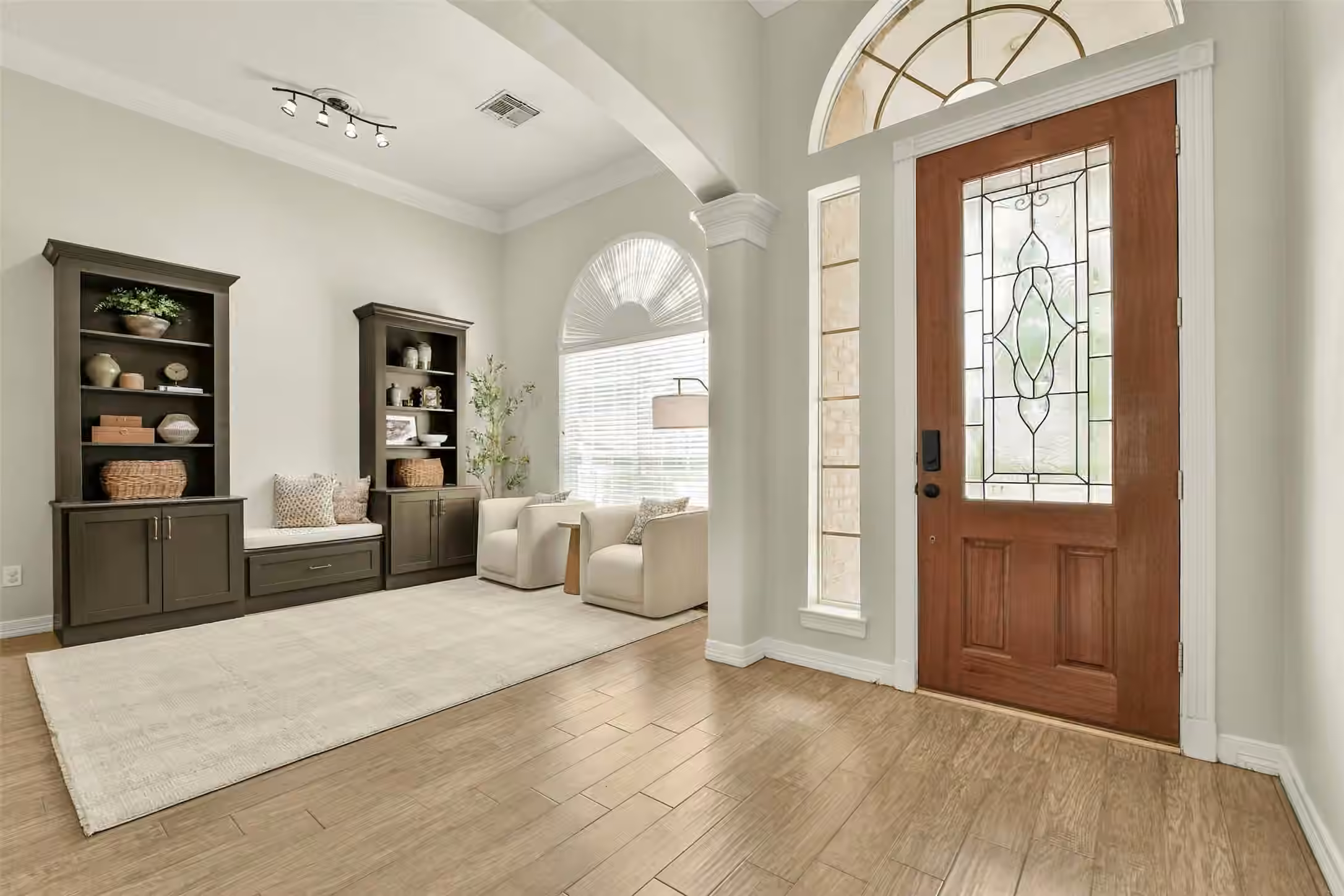 Photo 4 of 14435 Hartshill Drive, Houston, TX