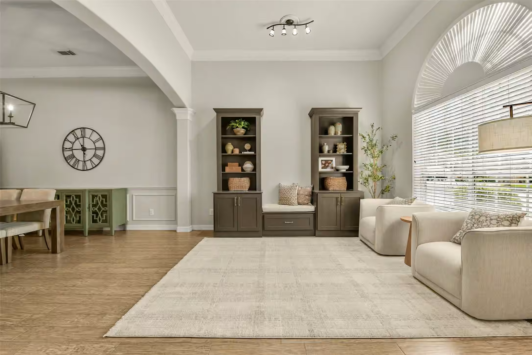 Photo 5 of 14435 Hartshill Drive, Houston, TX