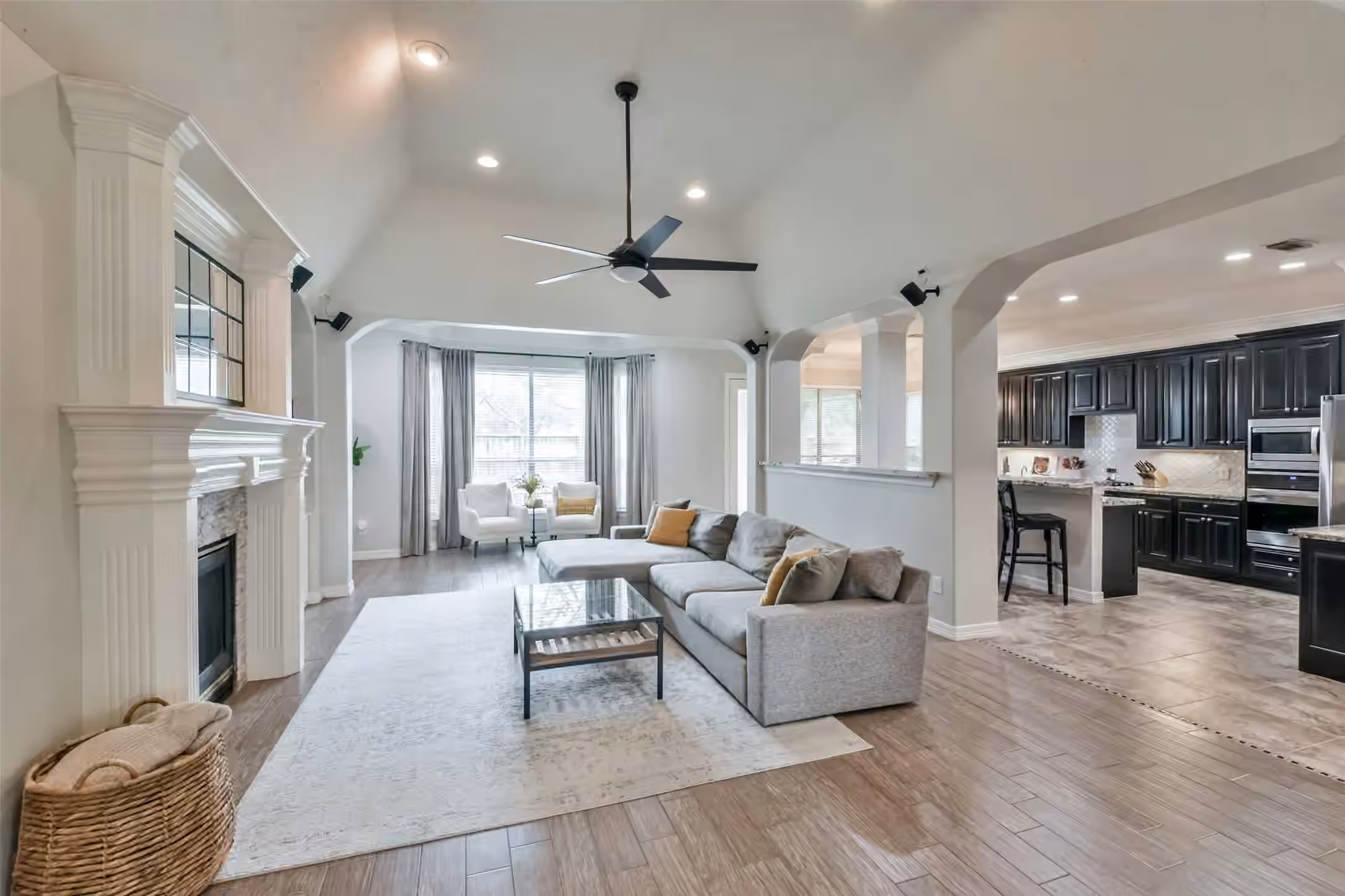 Photo 7 of 14435 Hartshill Drive, Houston, TX