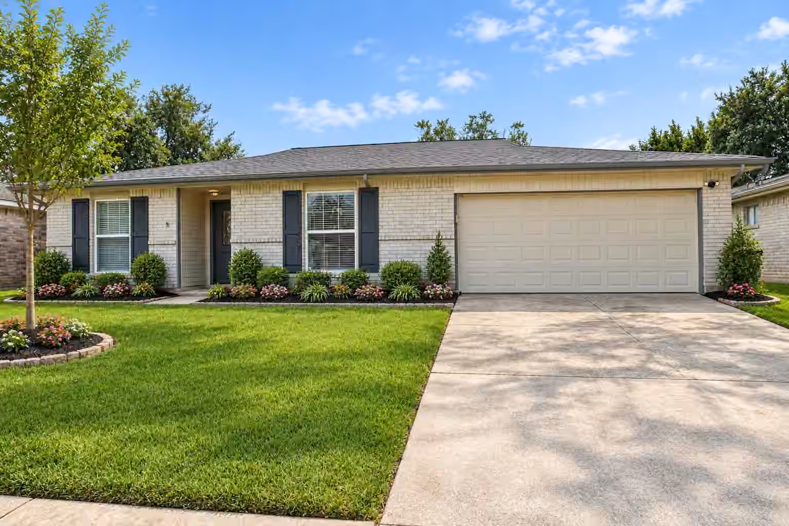 Photo of 6209 Creekside Lane, League City, TX 77573