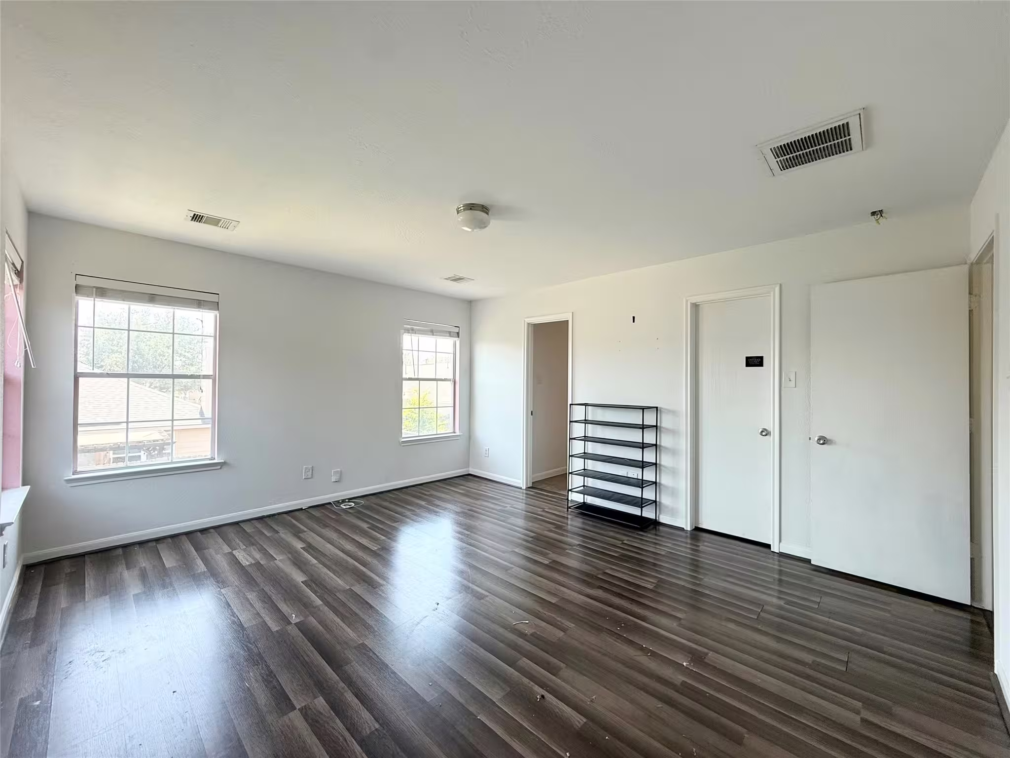 Photo 7 of 910 Staffordale Manor Lane, Houston, TX