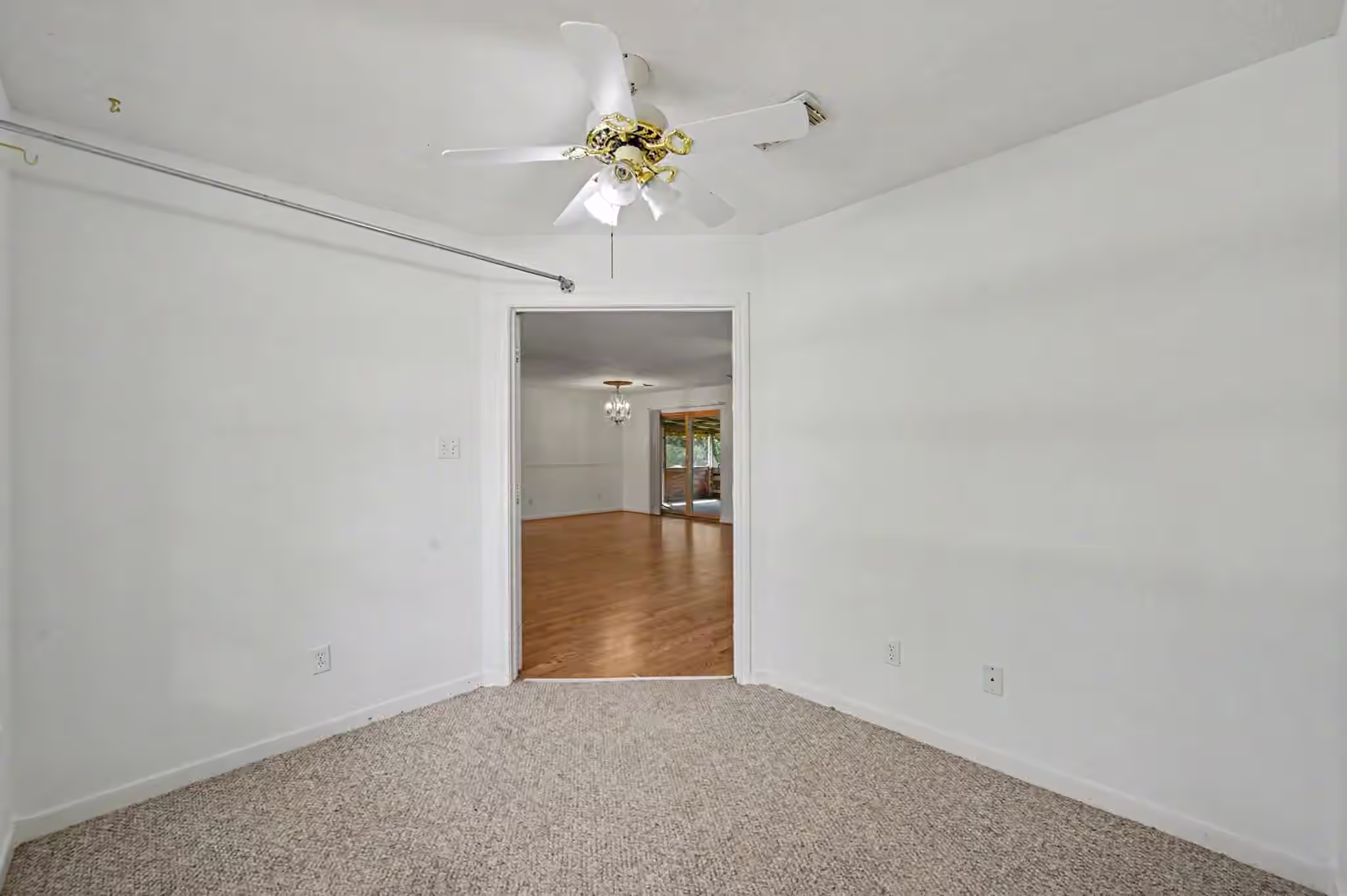 Photo 7 of 10690 Tanyard Road, Willis, TX