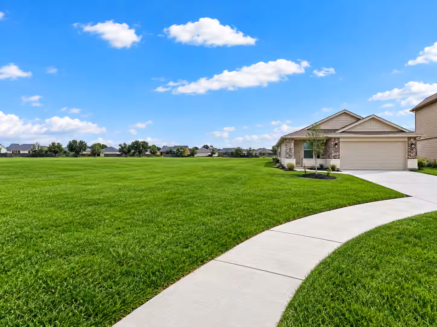 Photo 3 of 2074 Legacy Hills Drive, Houston, TX