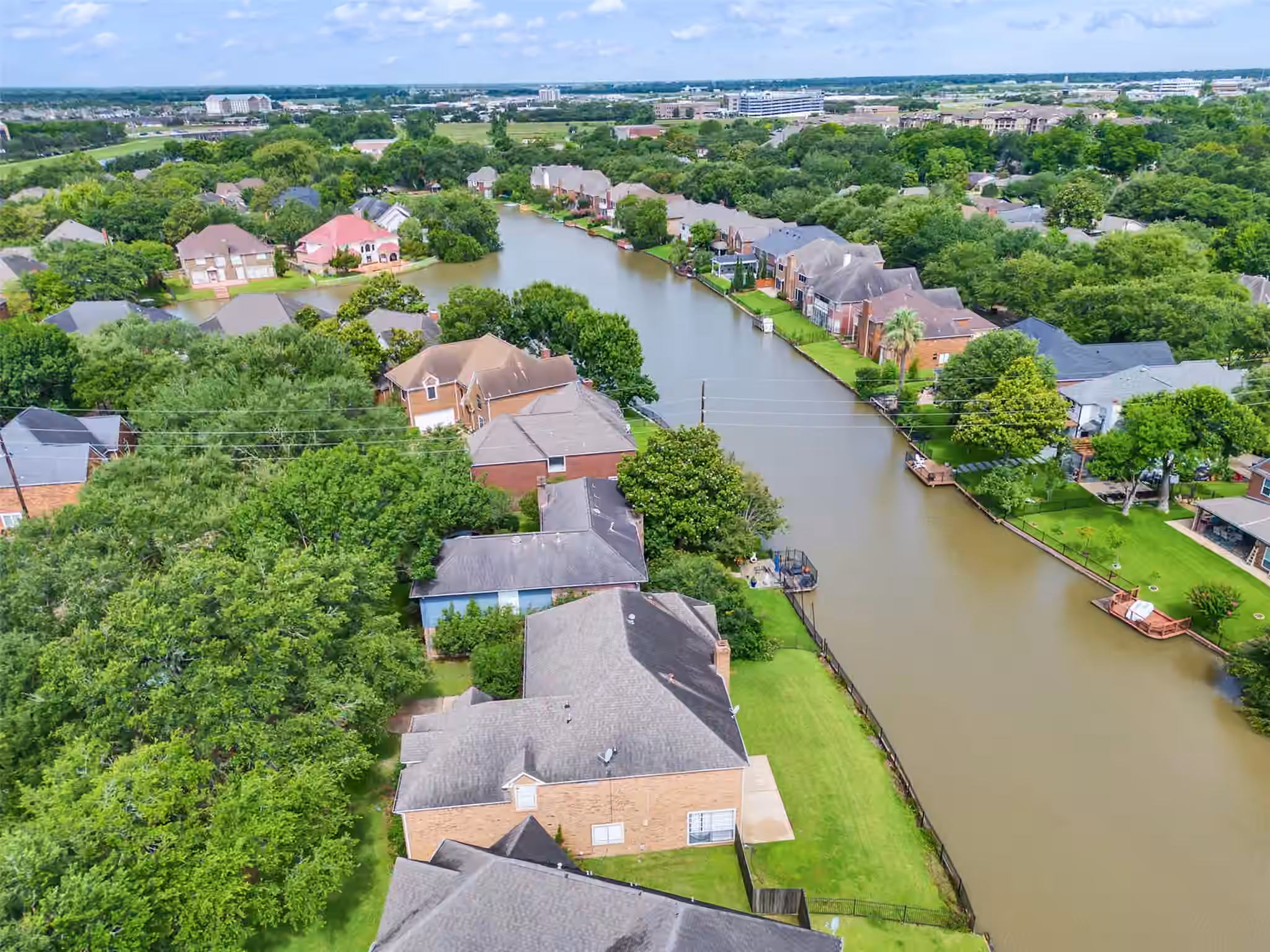 Photo 5 of 1127 Gloria Court, Sugar Land, TX